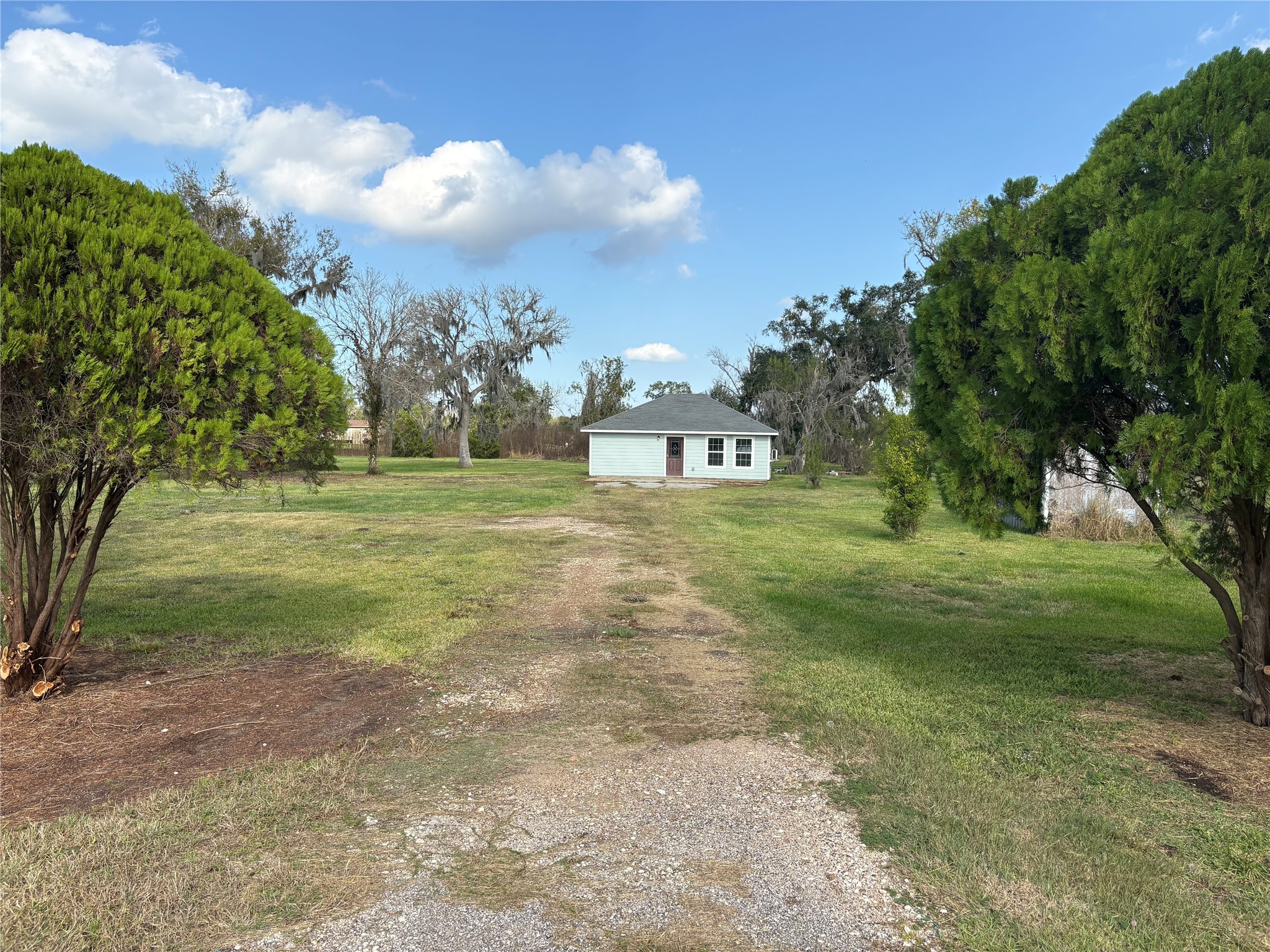 718 County Road 388 Property Photo 1