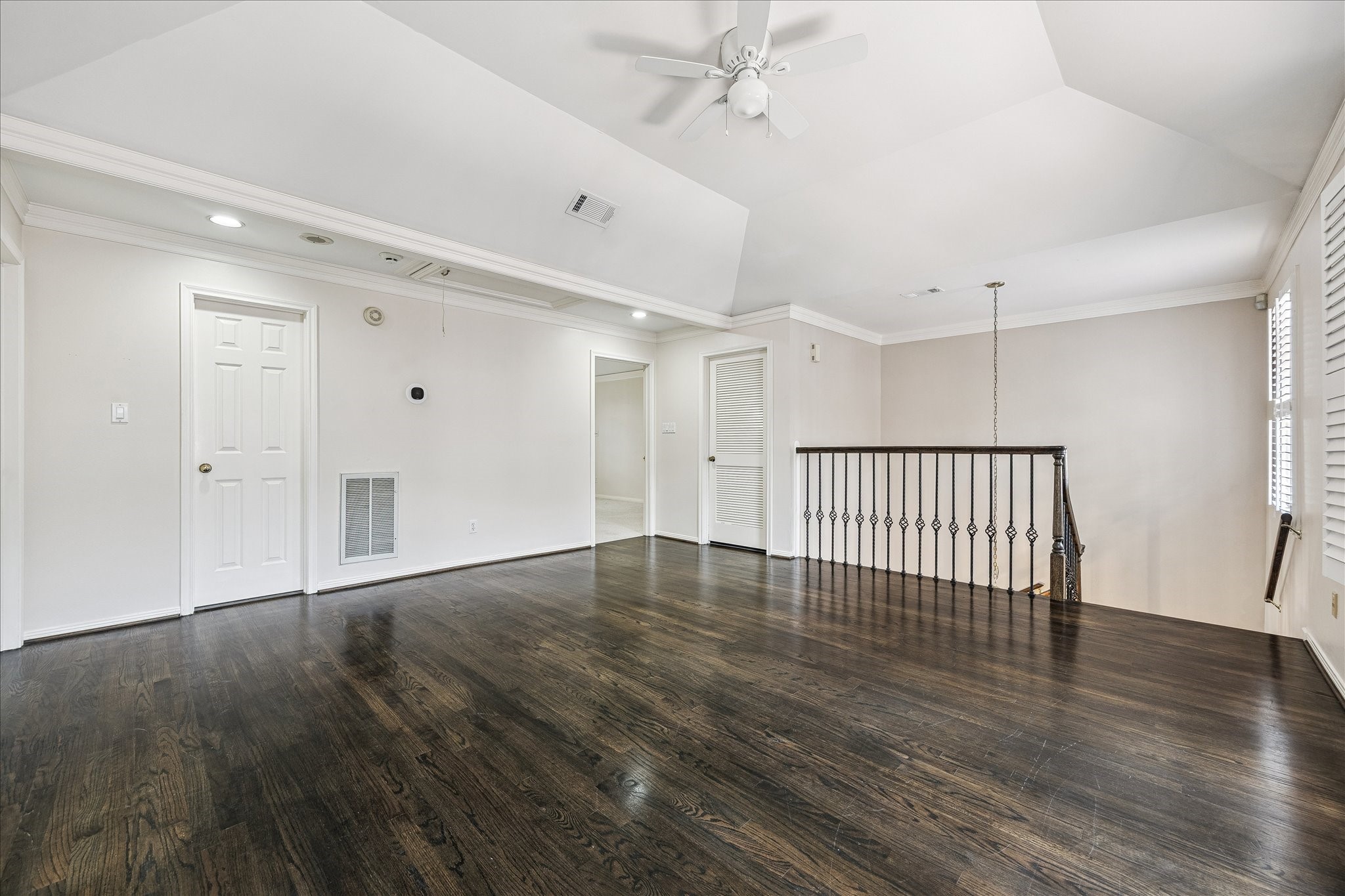 2732 Mid Lane Property Photo 14