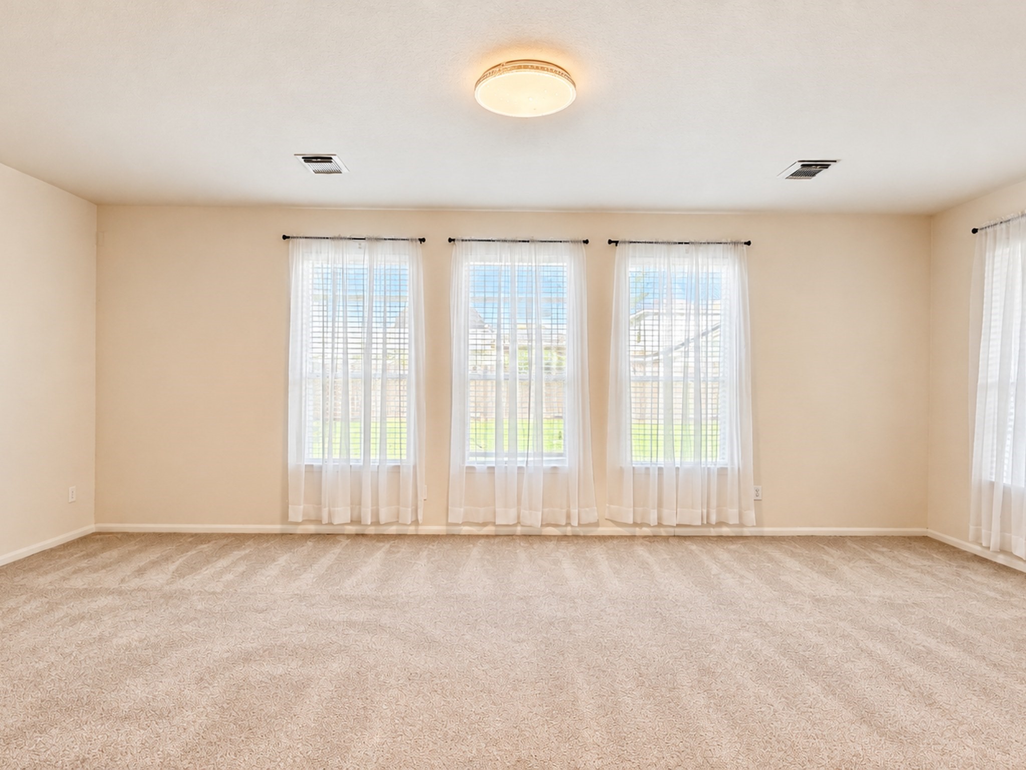 26410 Richwood Oaks Drive Property Photo 7
