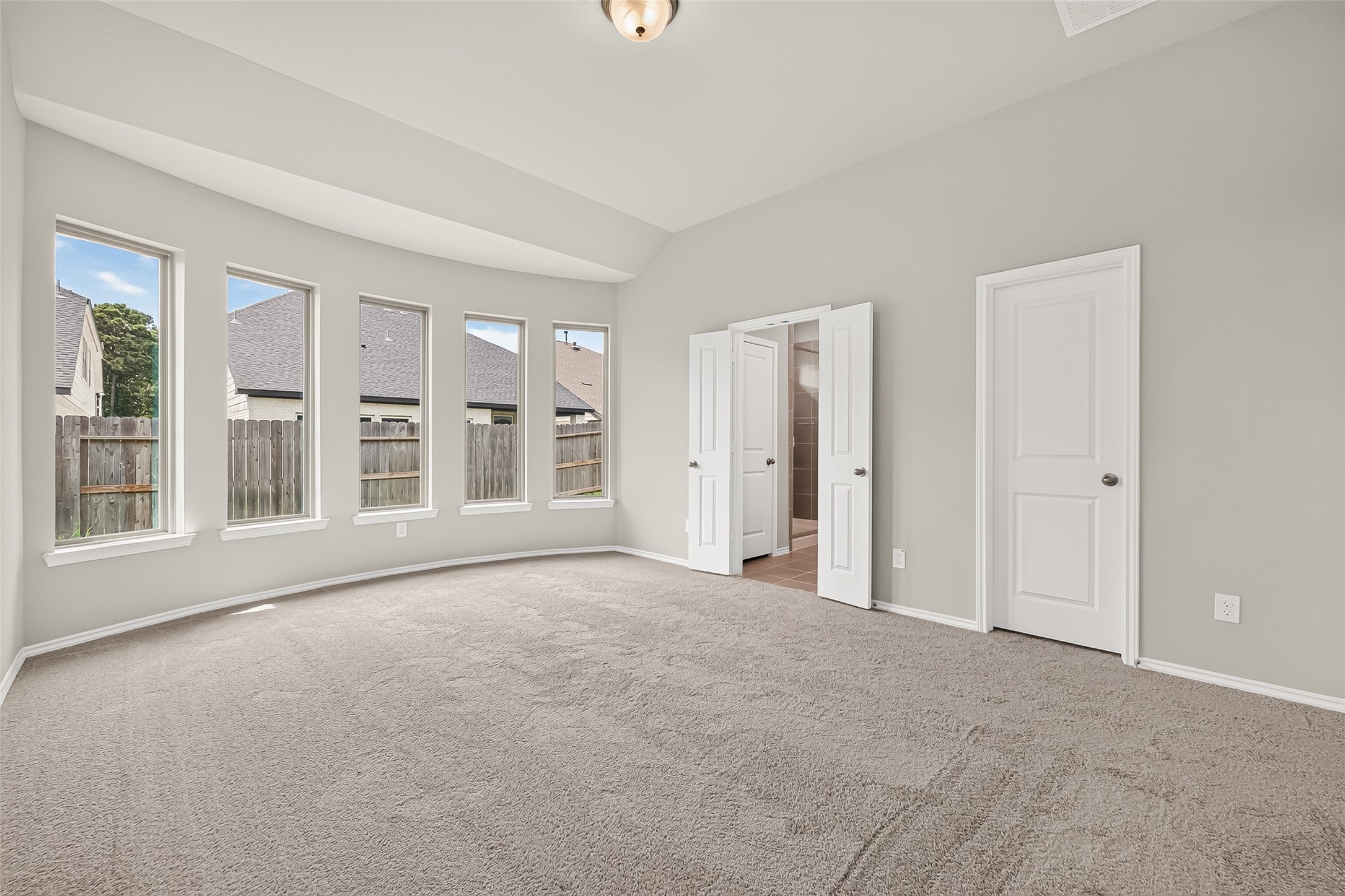 311 Violet Crown Lane Property Photo 23