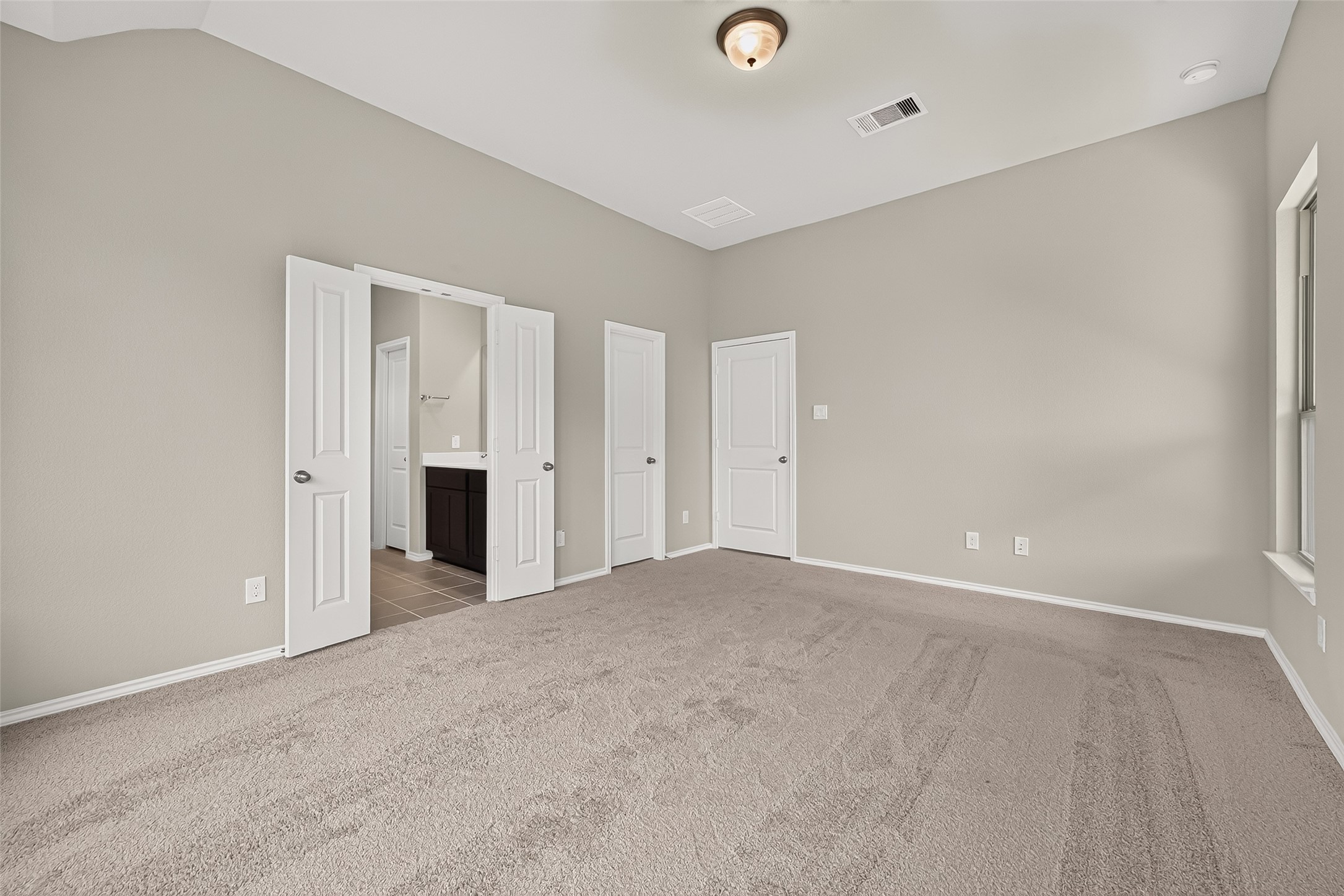 311 Violet Crown Lane Property Photo 24