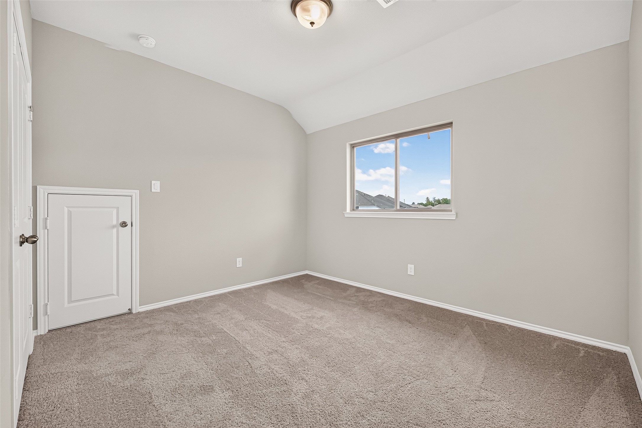 311 Violet Crown Lane Property Photo 33