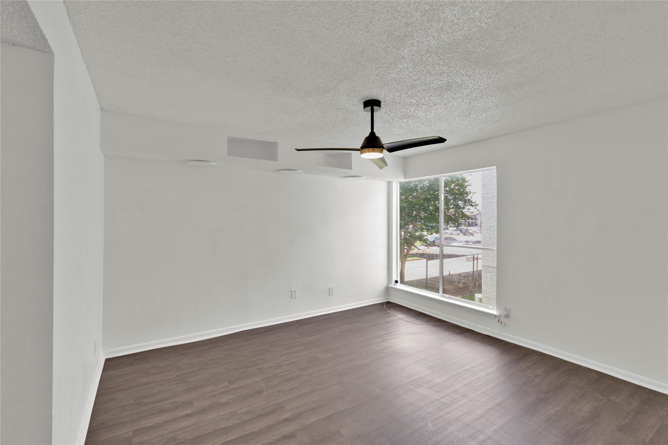 2830 S Bartell Drive 23 Property Photo 8