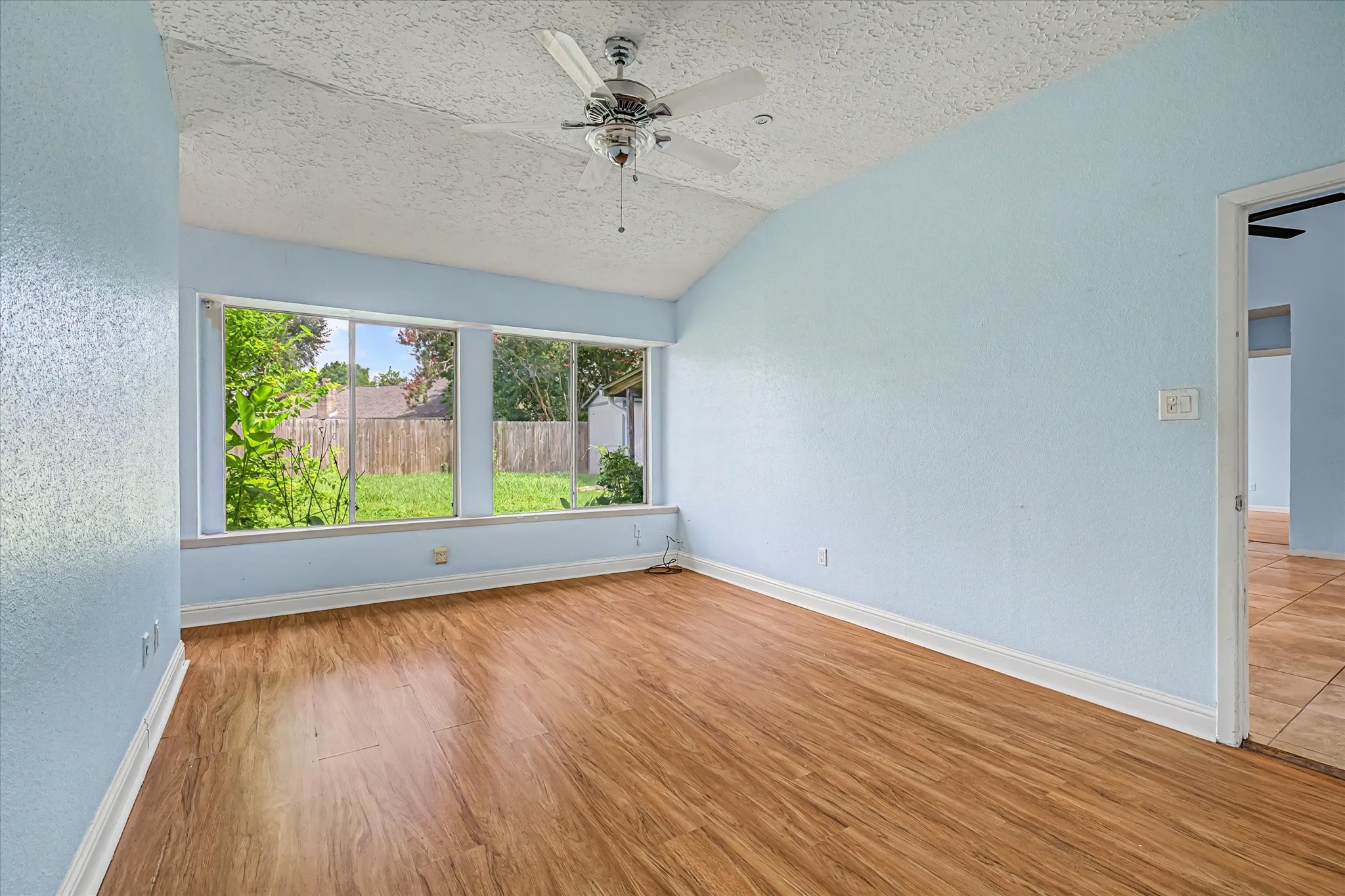 14218 Whitecross Drive Property Photo 20