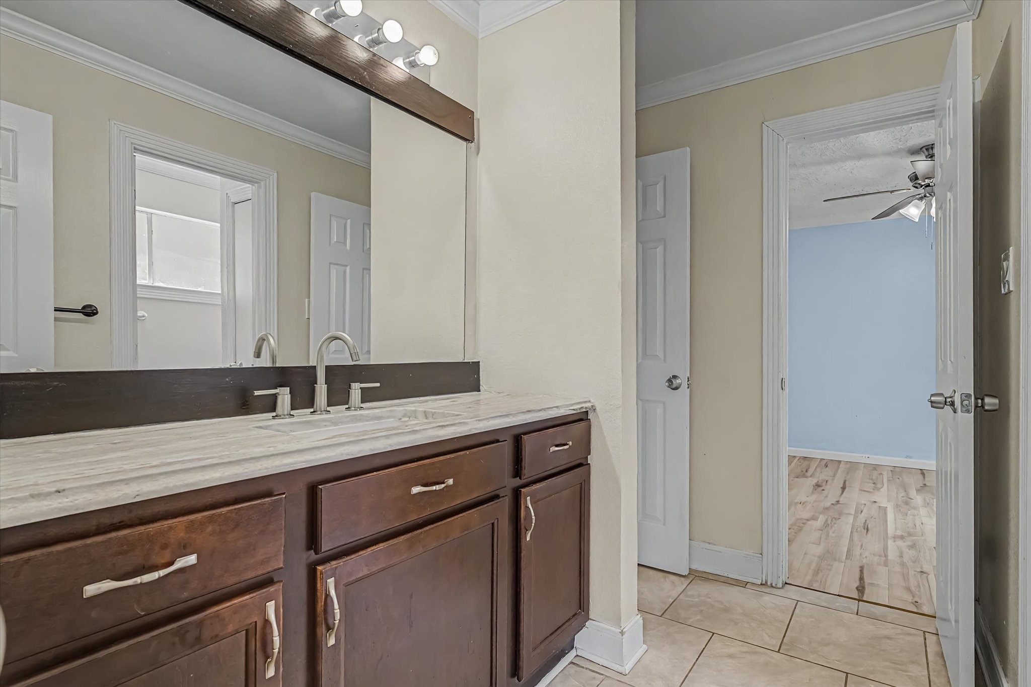 14218 Whitecross Drive Property Photo 28