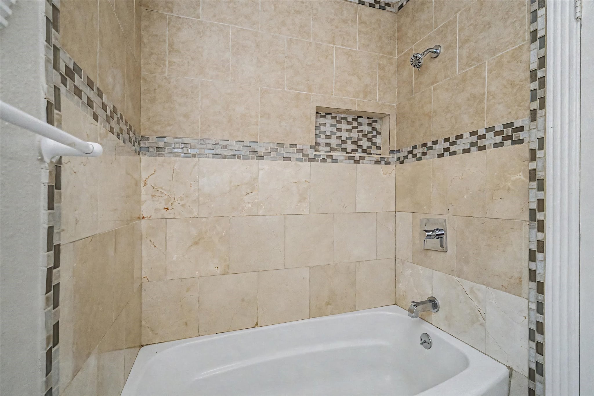 14218 Whitecross Drive Property Photo 29