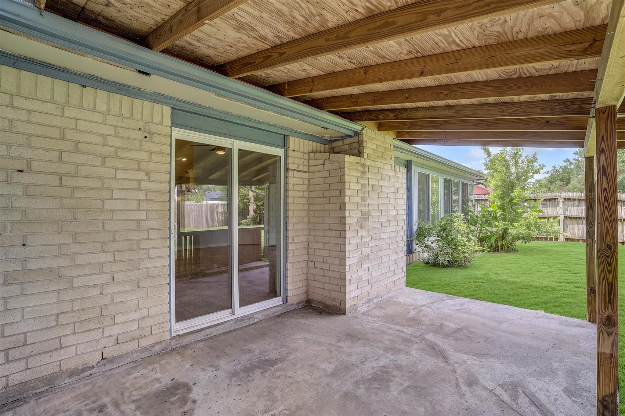 14218 Whitecross Drive Property Photo 30
