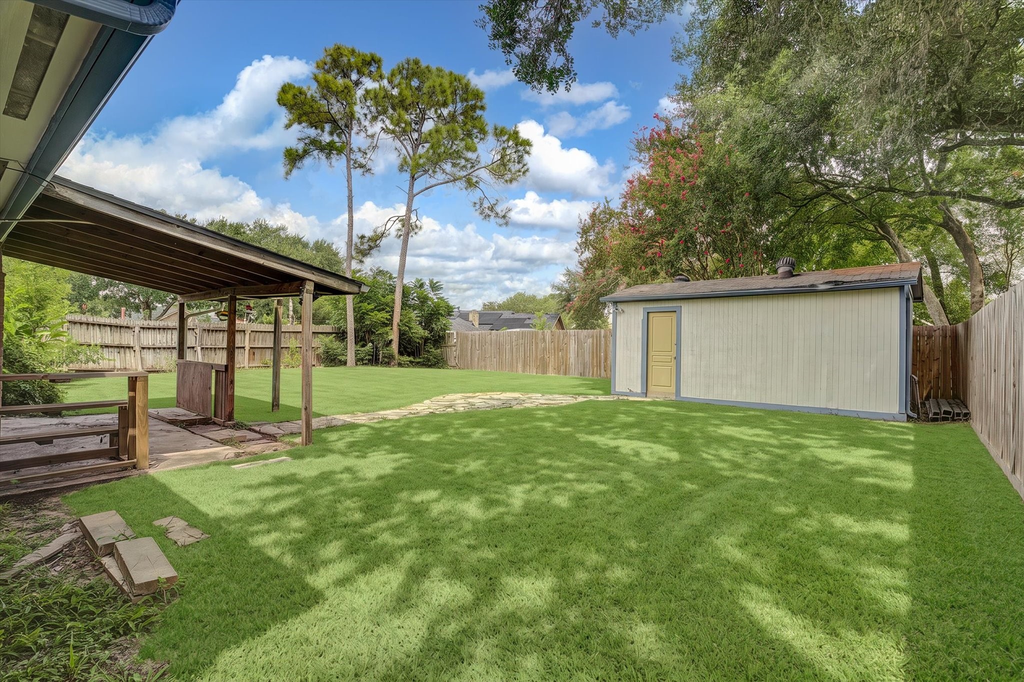 14218 Whitecross Drive Property Photo 31