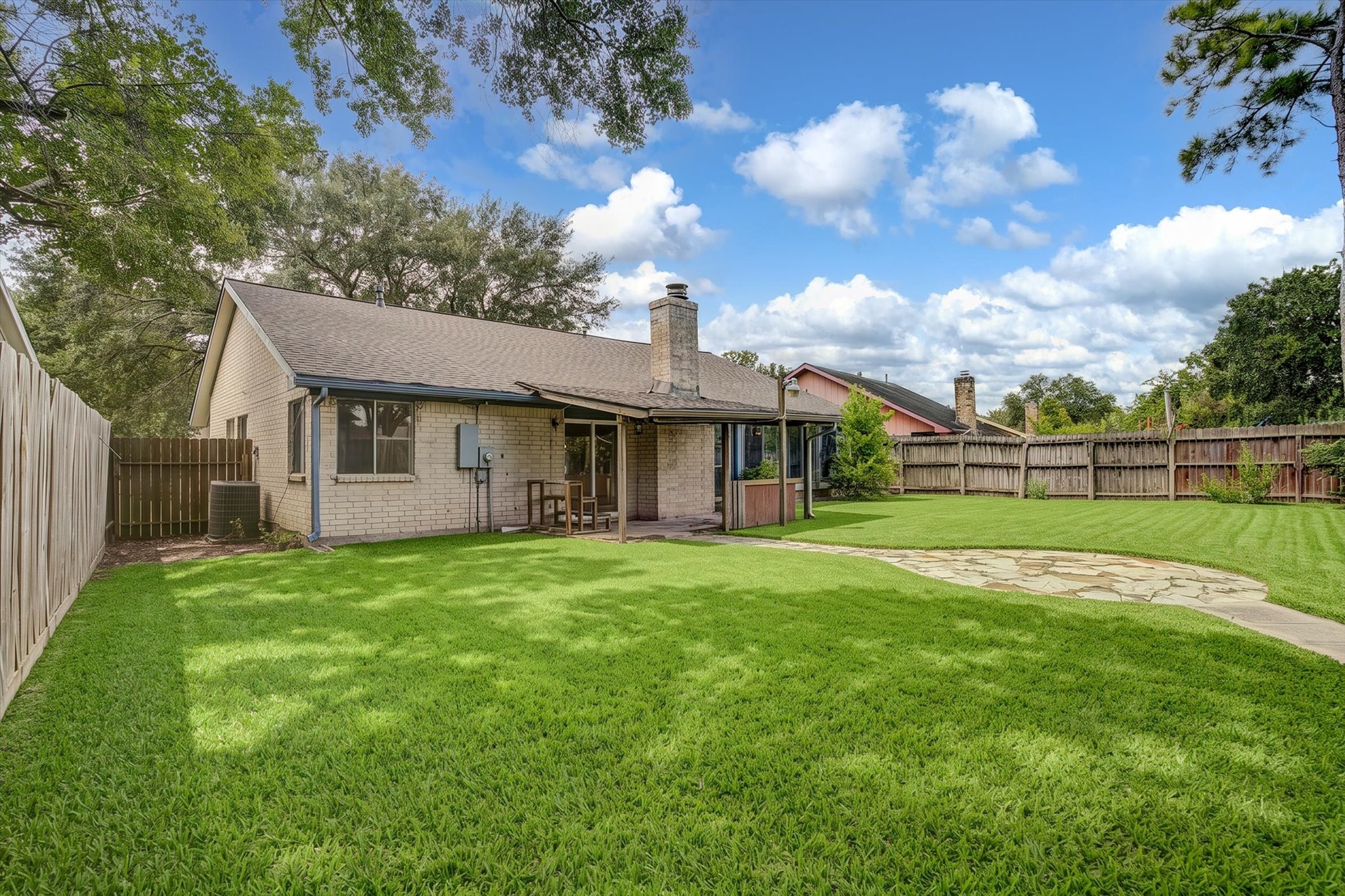 14218 Whitecross Drive Property Photo 32
