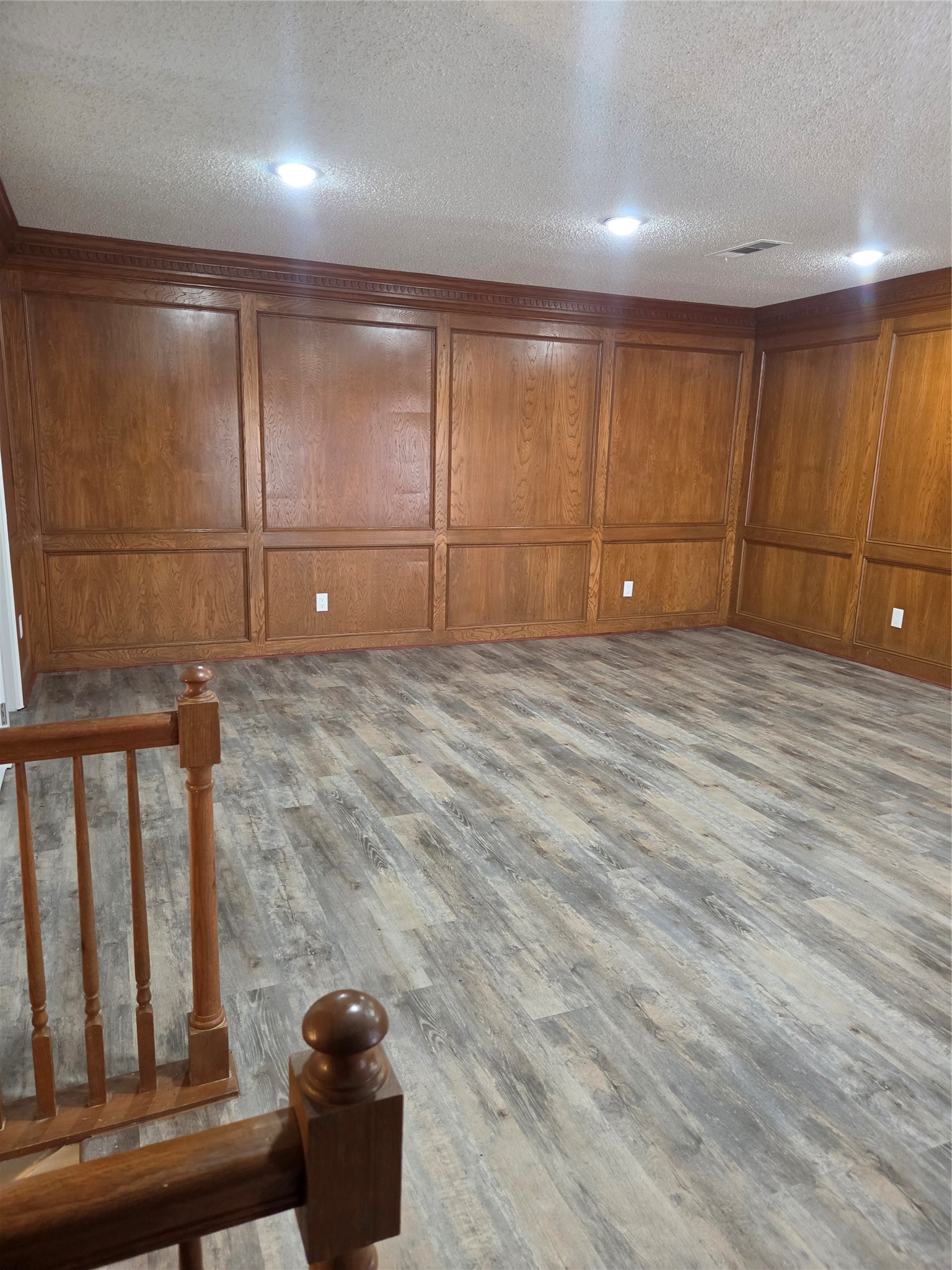 6526 Country Club Drive B Property Photo 19