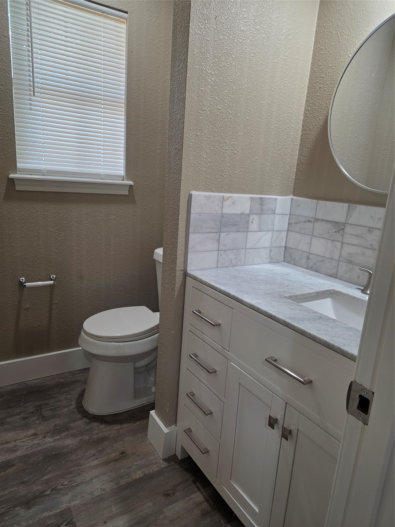 6526 Country Club Drive B Property Photo 23