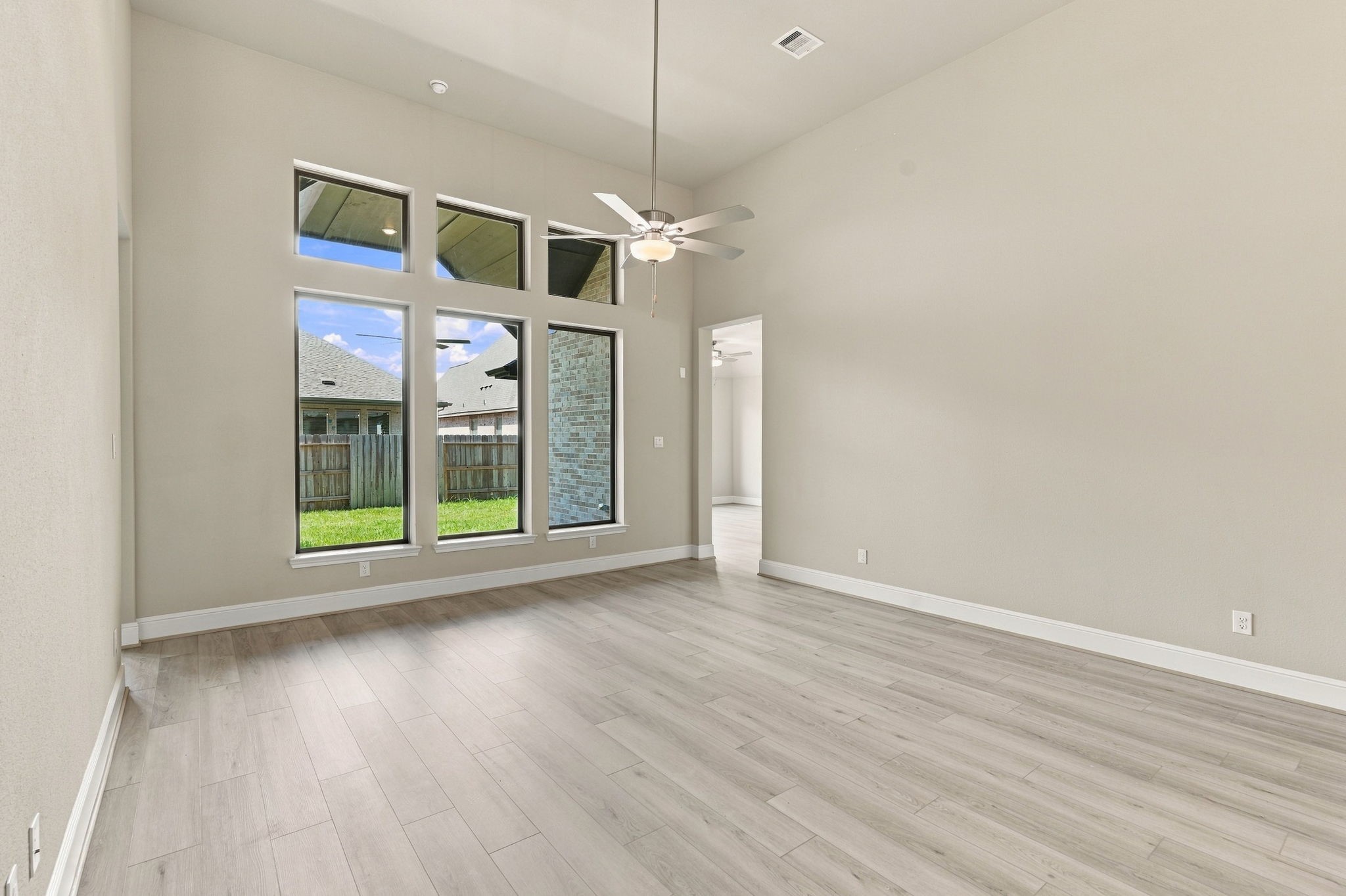 3020 Shelly Bayou Court Property Photo 13