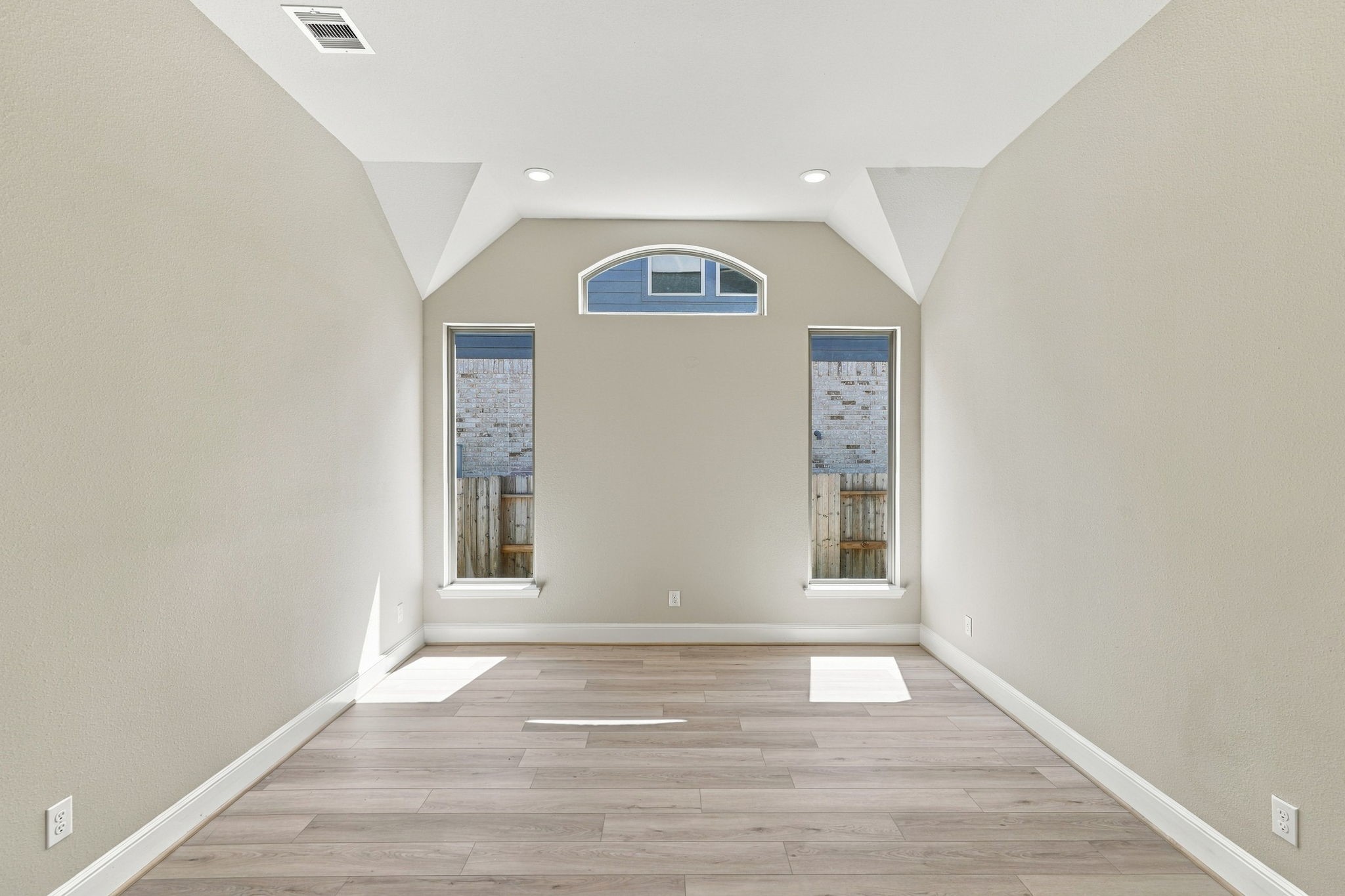 3020 Shelly Bayou Court Property Photo 18