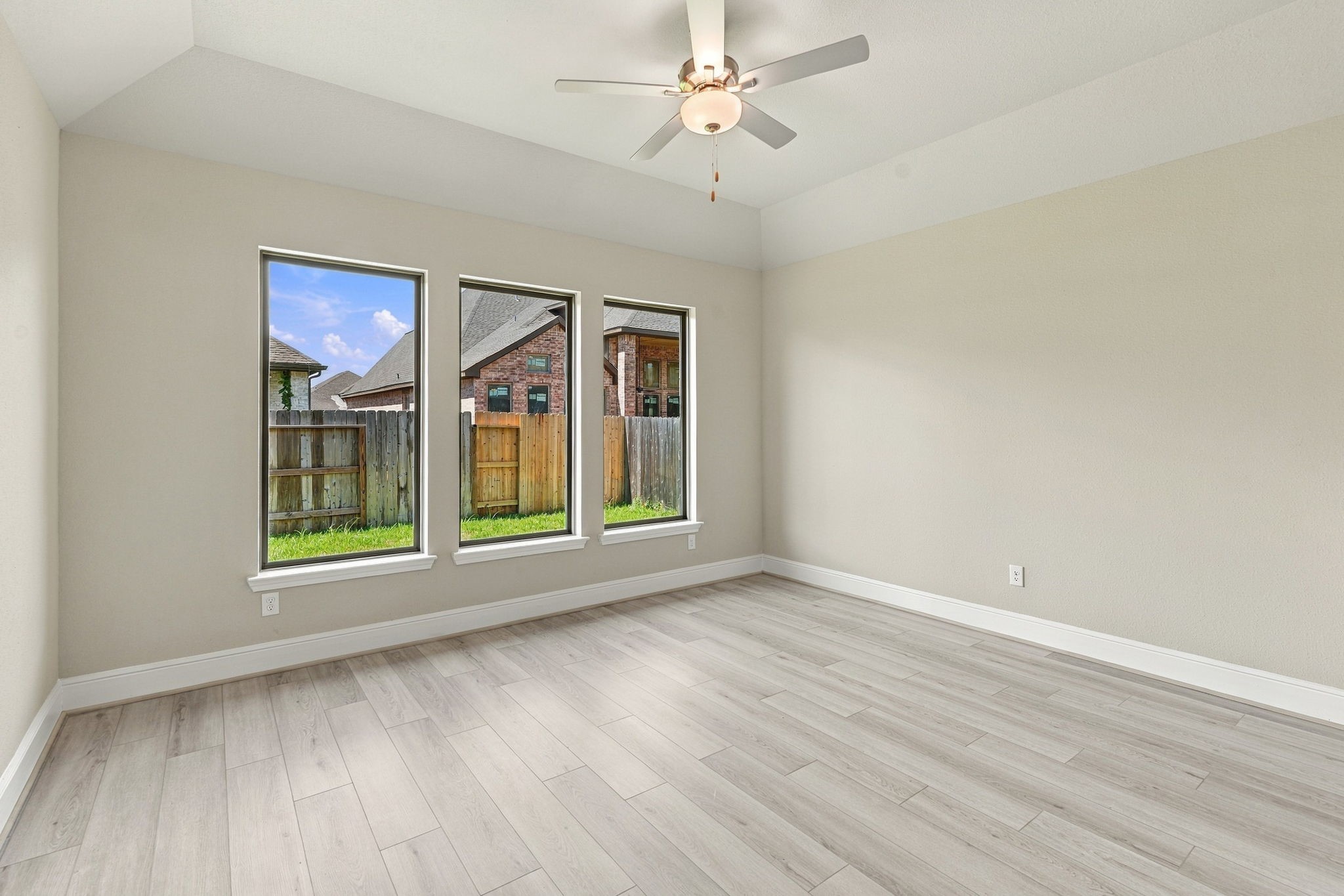 3020 Shelly Bayou Court Property Photo 20