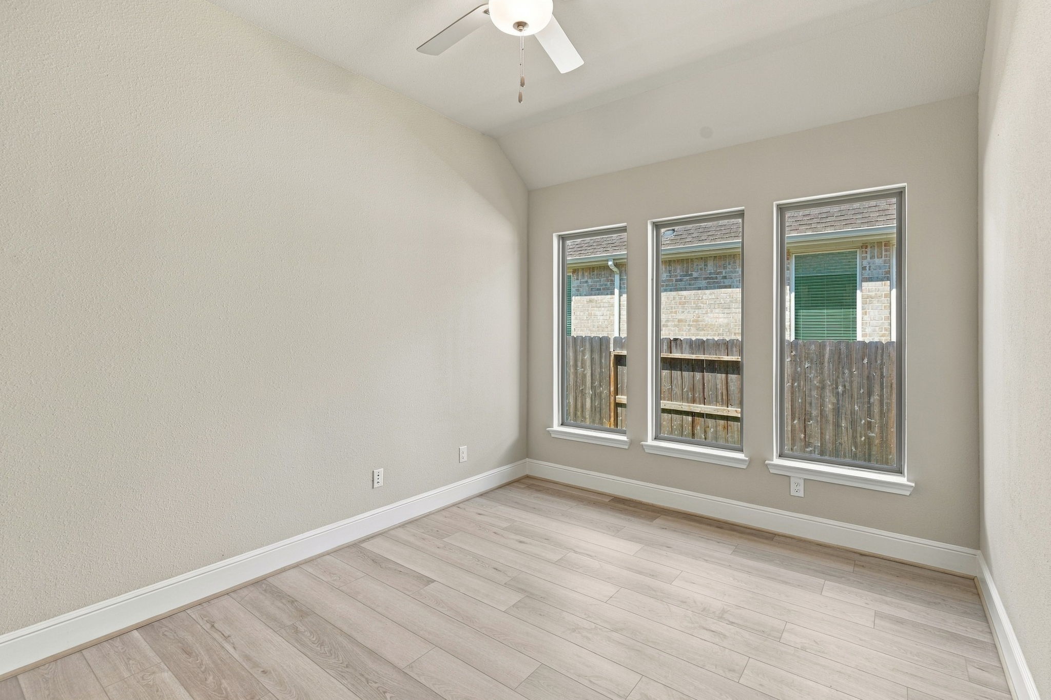 3020 Shelly Bayou Court Property Photo 33