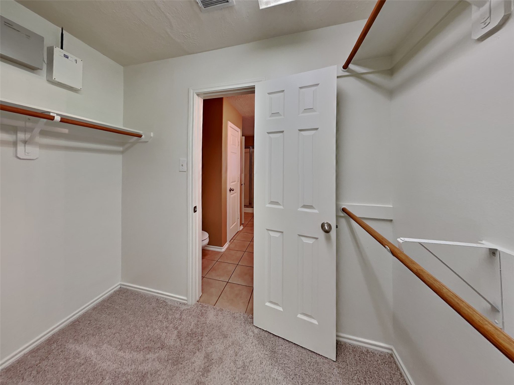 6220 Stoney Creek Drive Property Photo 19
