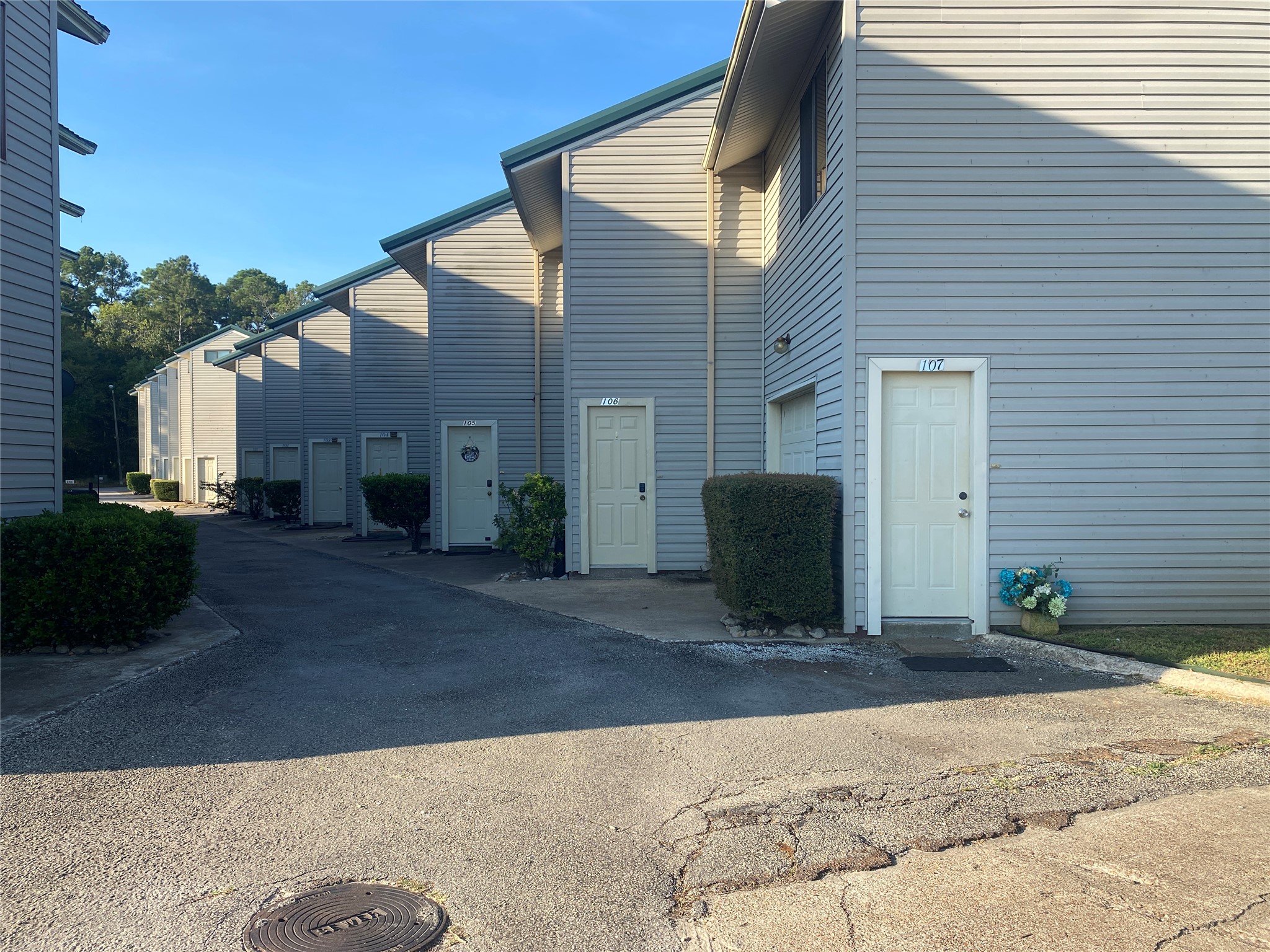 501 Bass Boat Village Village 106 Property Photo 2