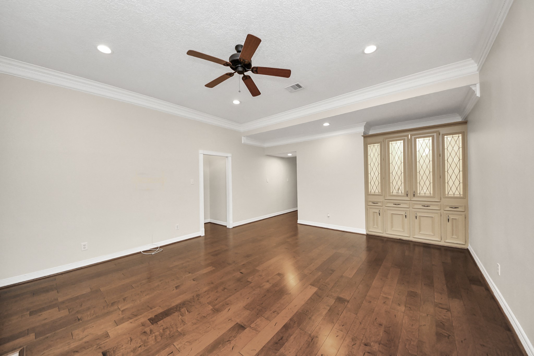 2122 Walnut Grove Lane Property Photo 11