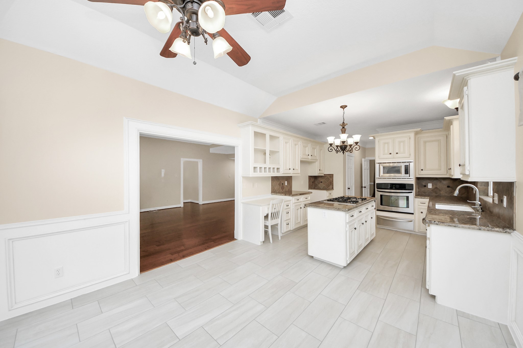 2122 Walnut Grove Lane Property Photo 14