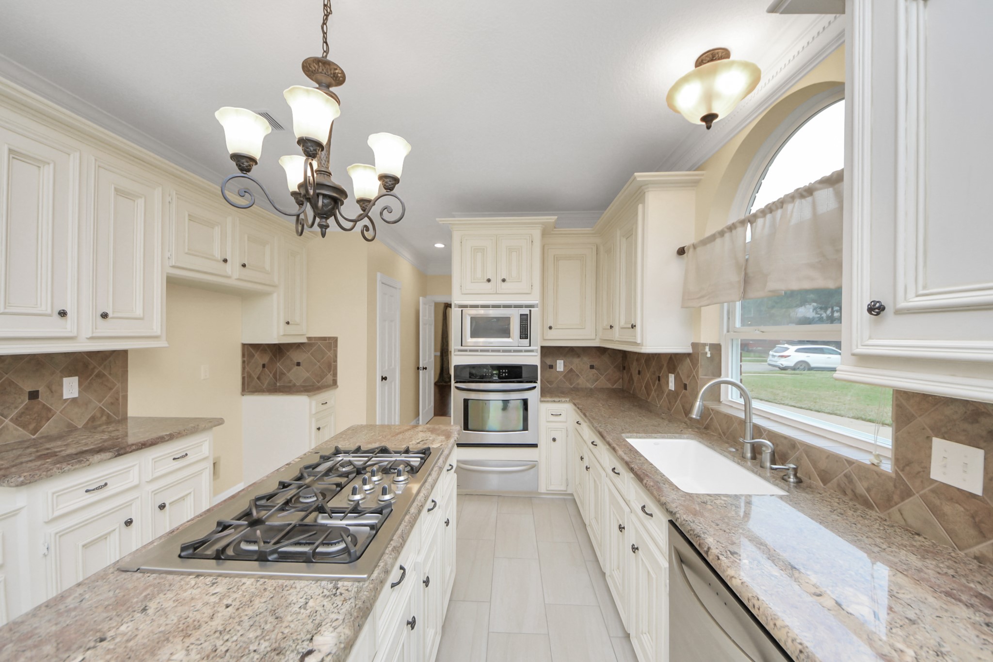 2122 Walnut Grove Lane Property Photo 15