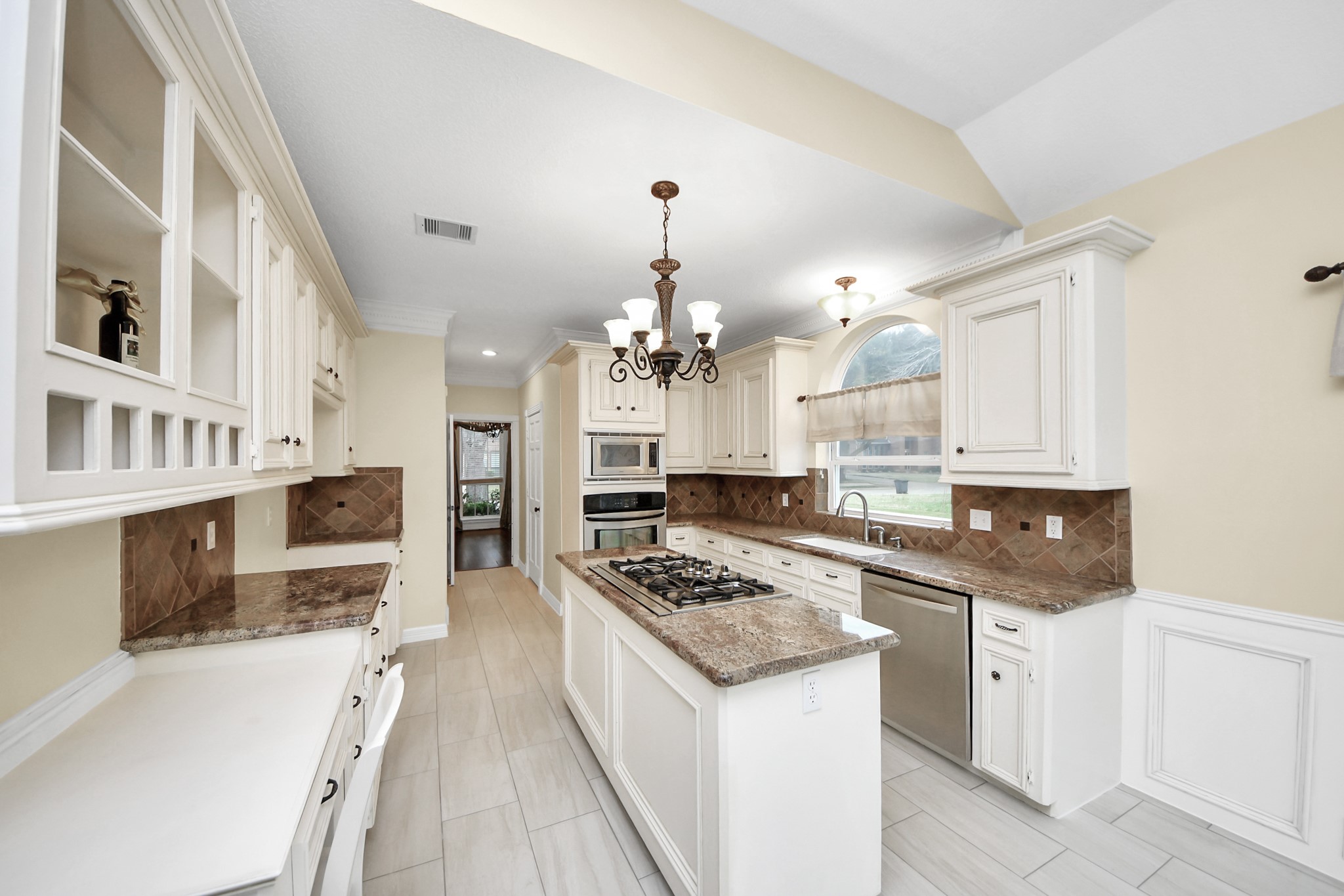 2122 Walnut Grove Lane Property Photo 17