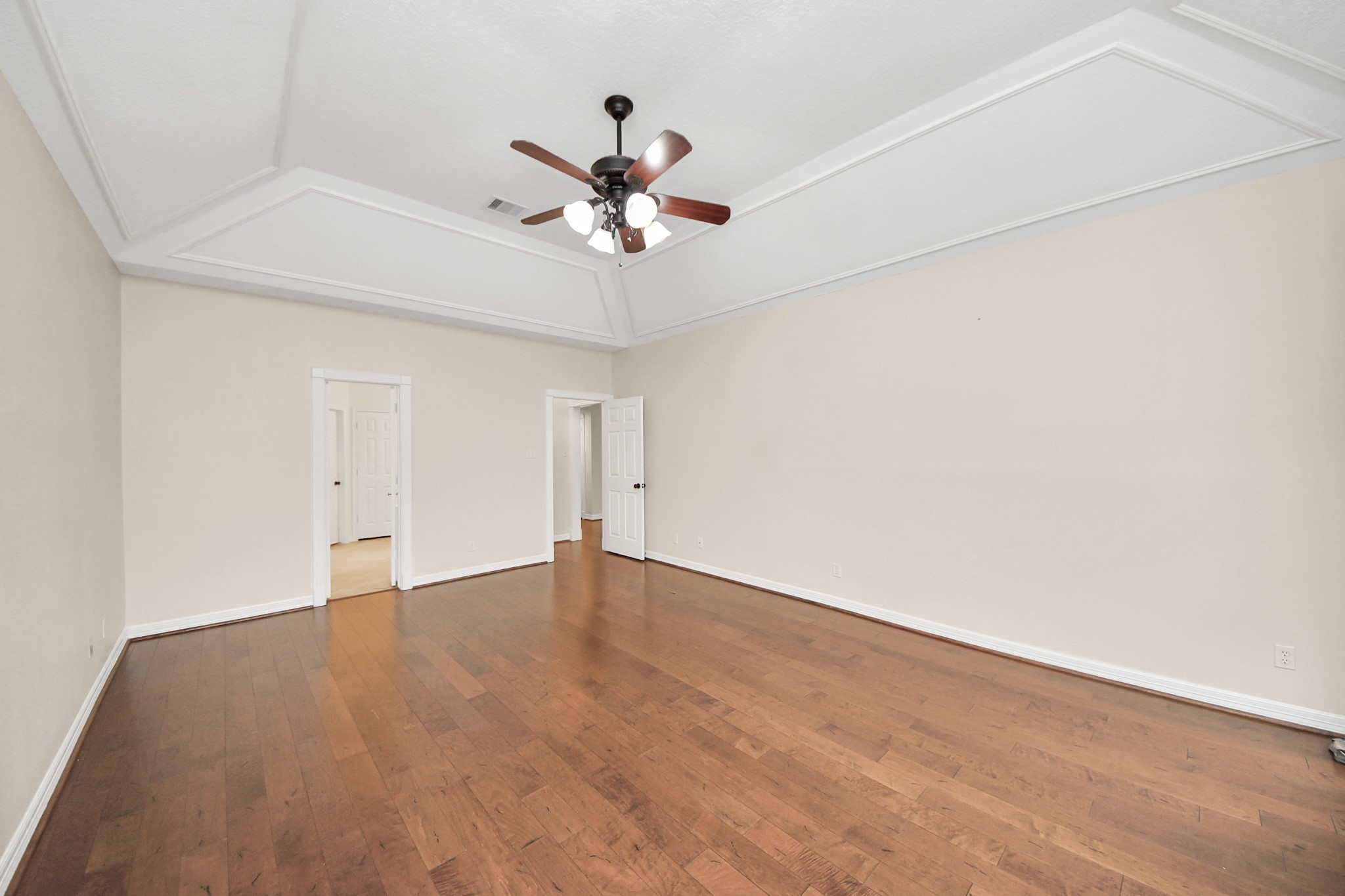 2122 Walnut Grove Lane Property Photo 21