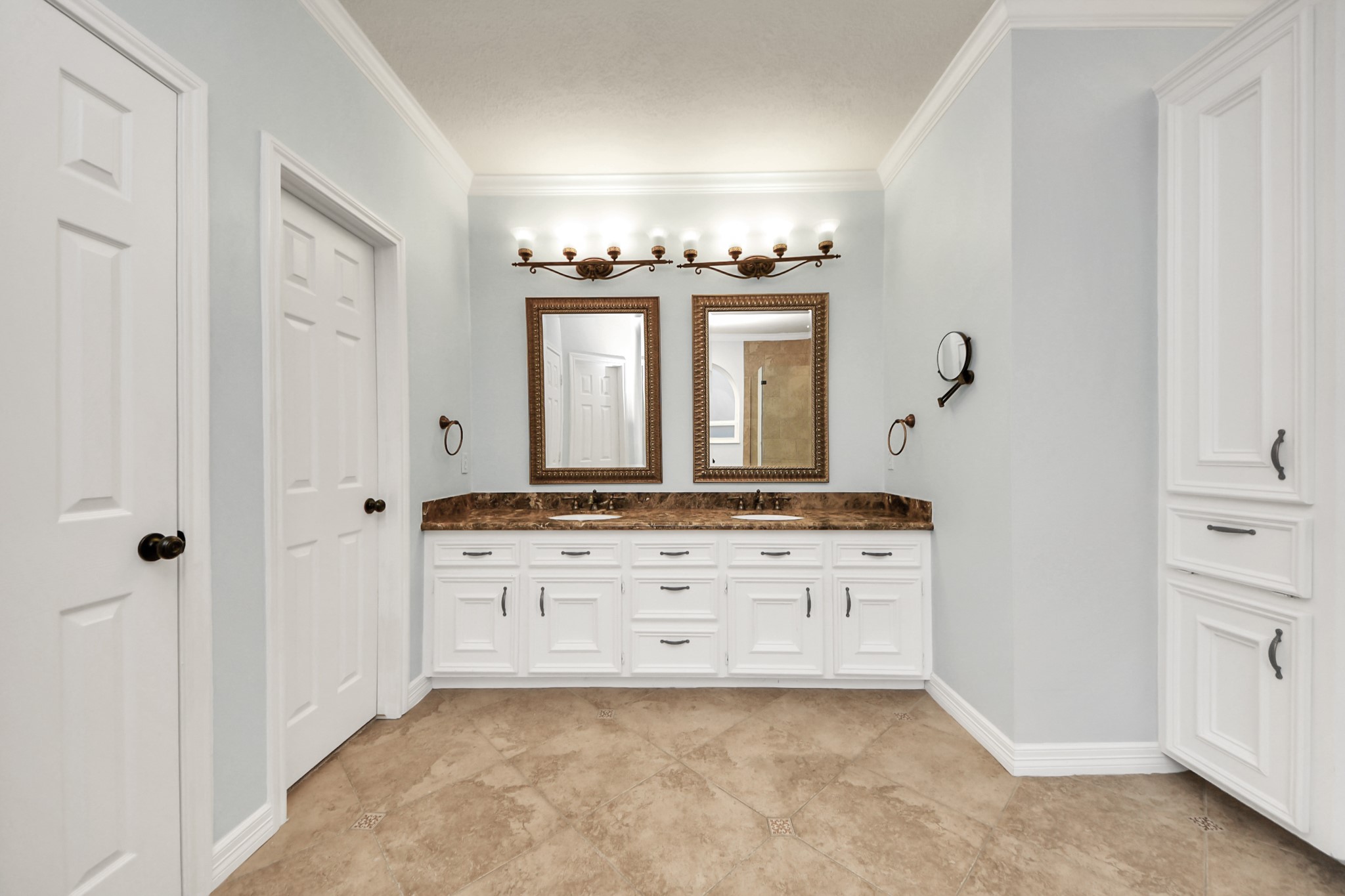 2122 Walnut Grove Lane Property Photo 25
