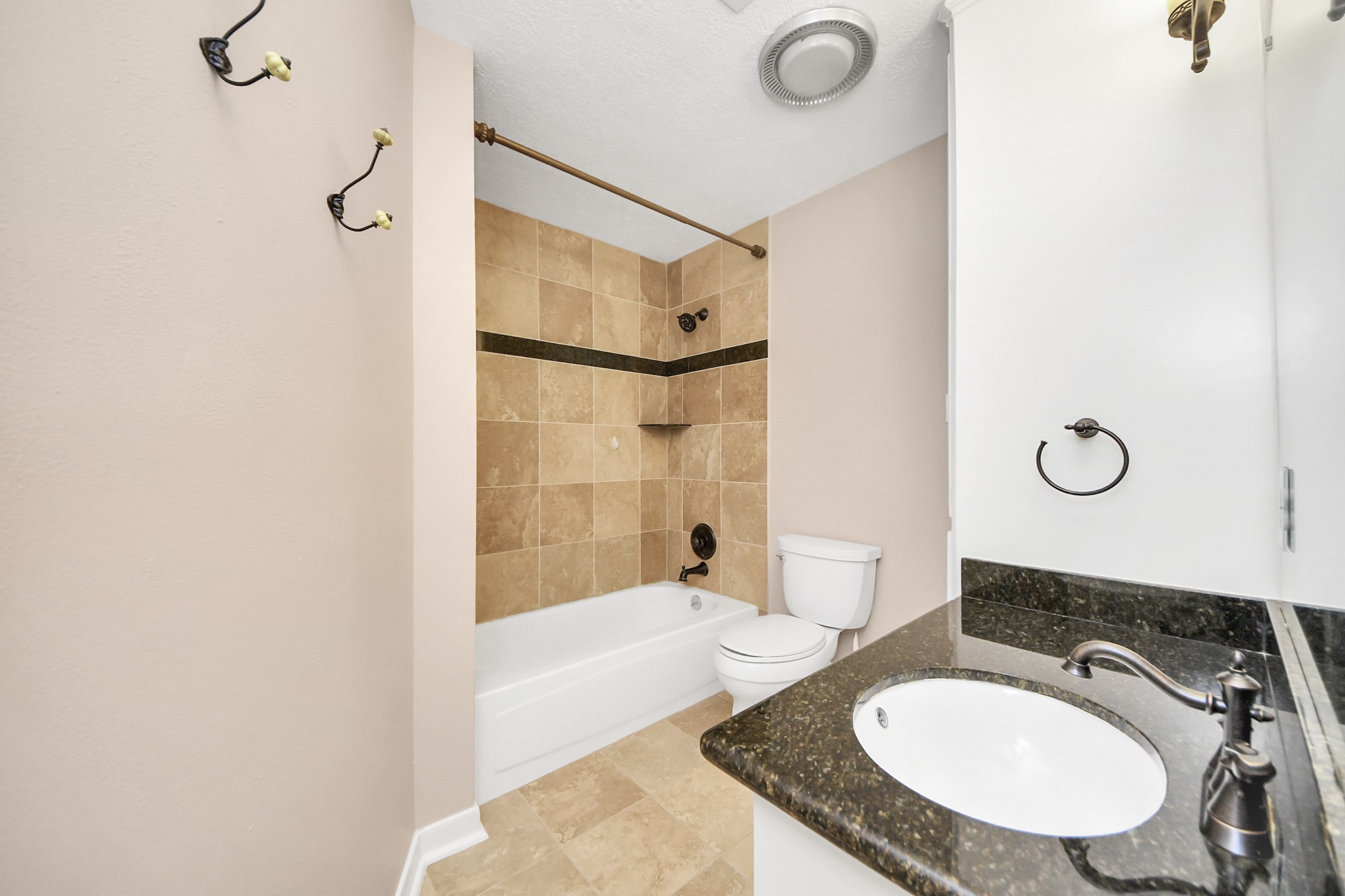 2122 Walnut Grove Lane Property Photo 31