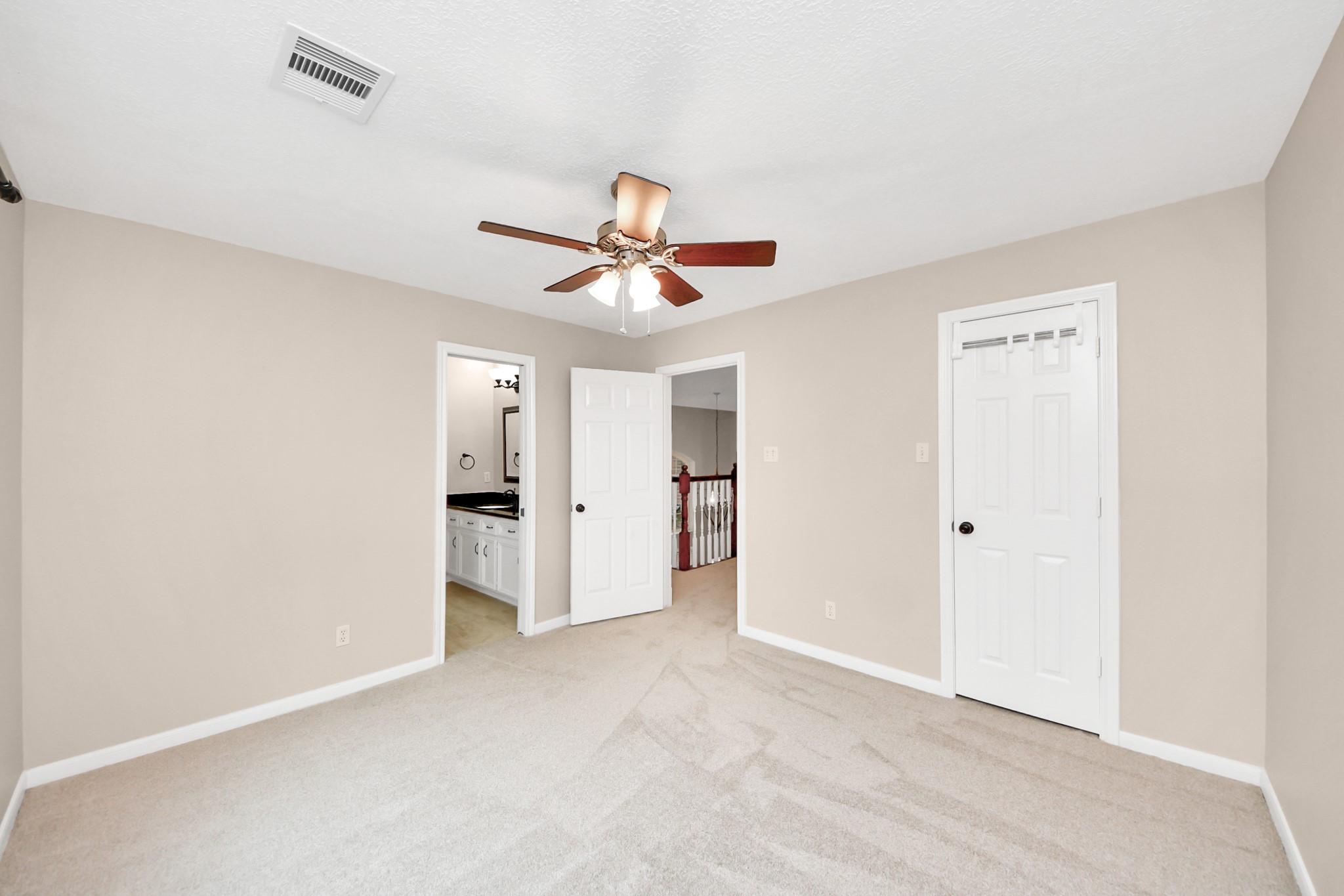 2122 Walnut Grove Lane Property Photo 32