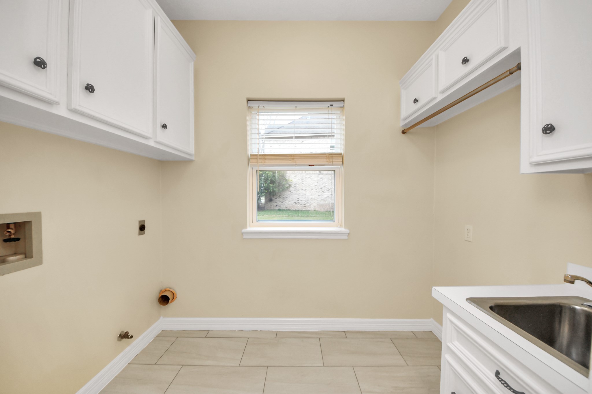 2122 Walnut Grove Lane Property Photo 35