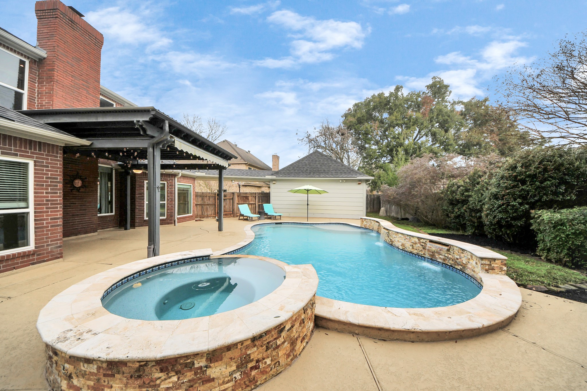 2122 Walnut Grove Lane Property Photo 39