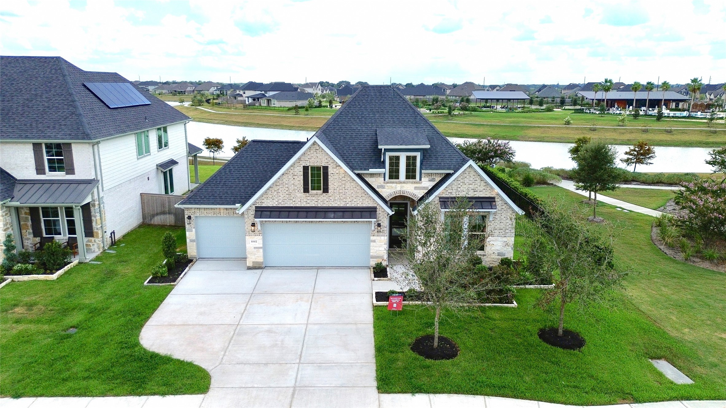 6902 Ivory Sedge Trail Property Photo 2