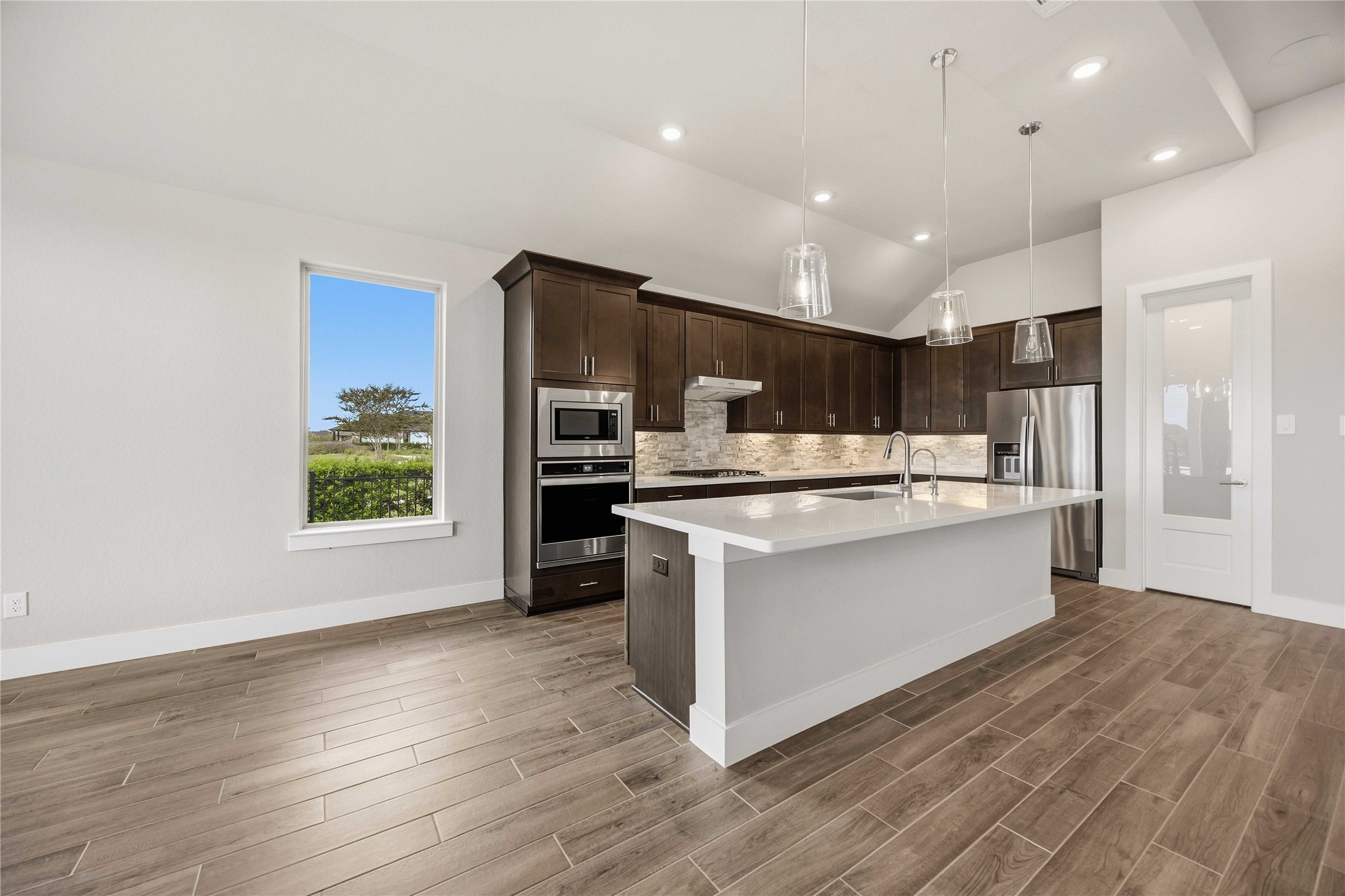 6902 Ivory Sedge Trail Property Photo 5