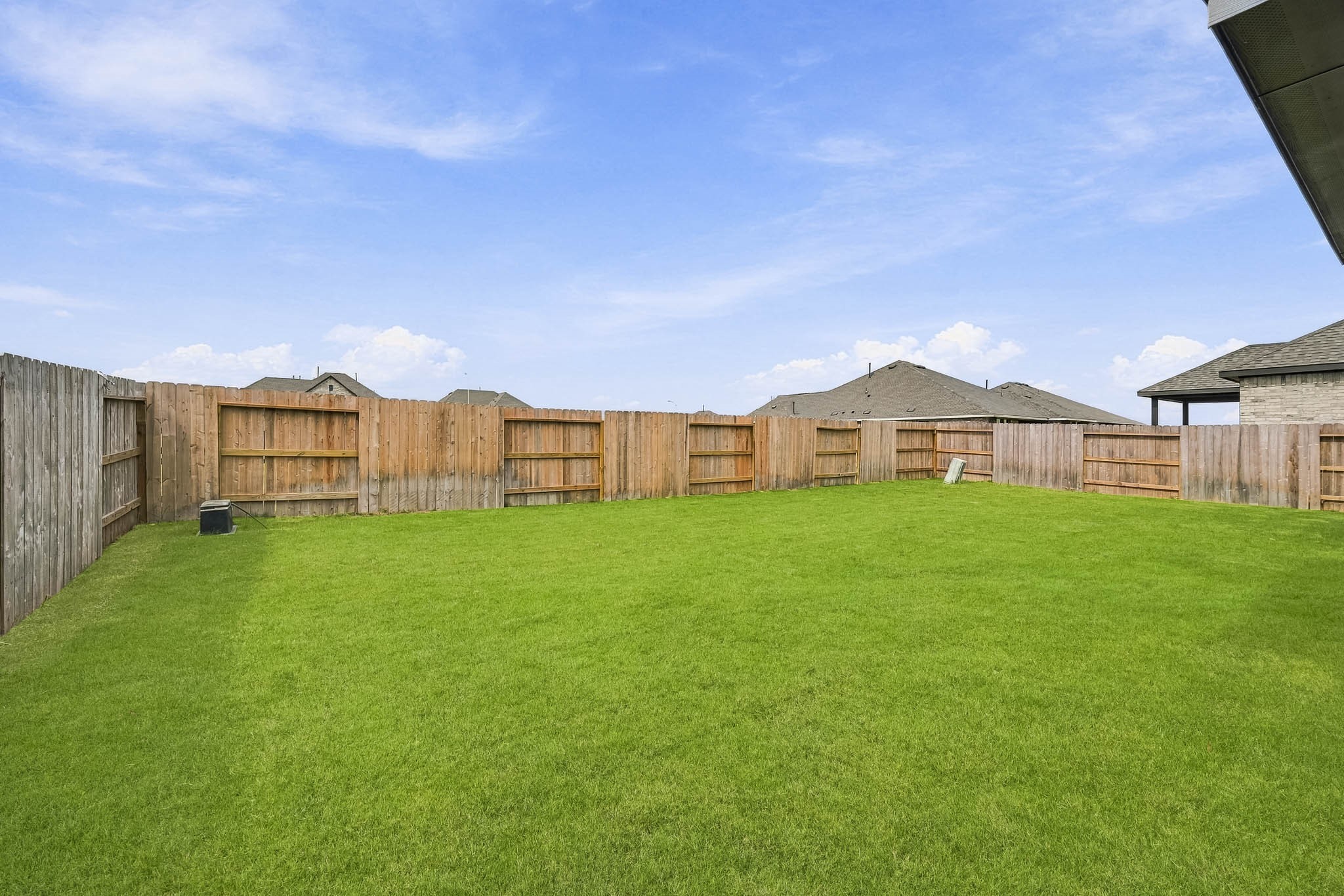 2009 Blue Mar Drive Property Photo 4