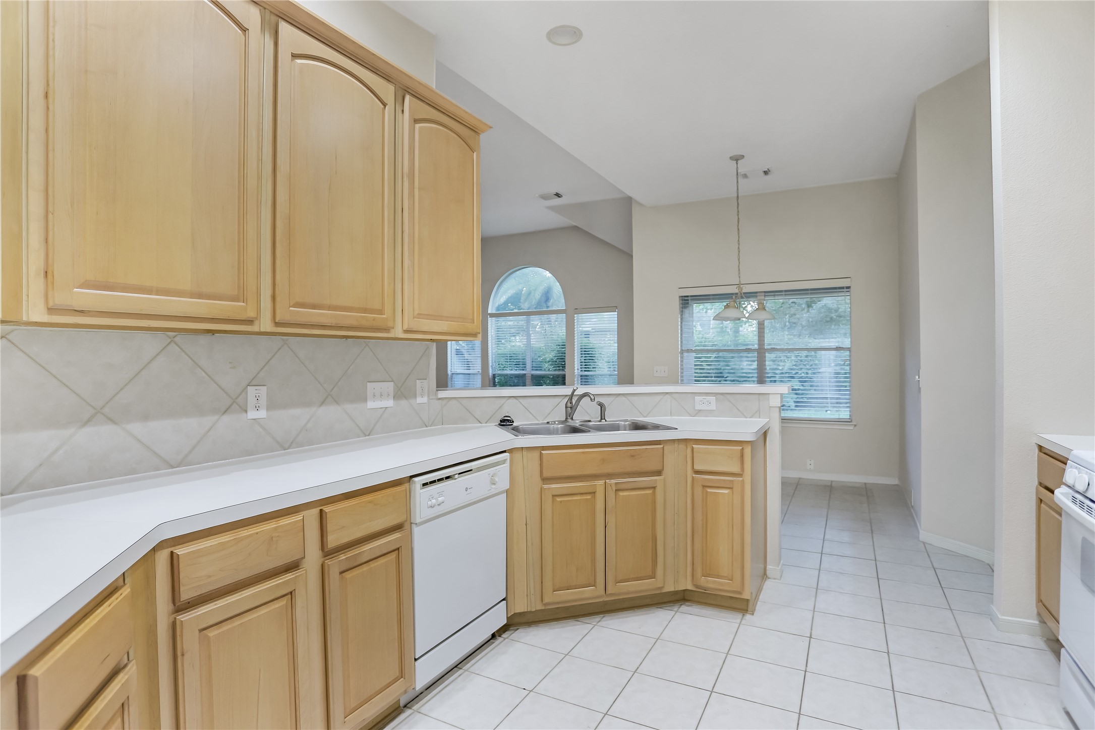 1343 Summer Terrace Drive Property Photo 13