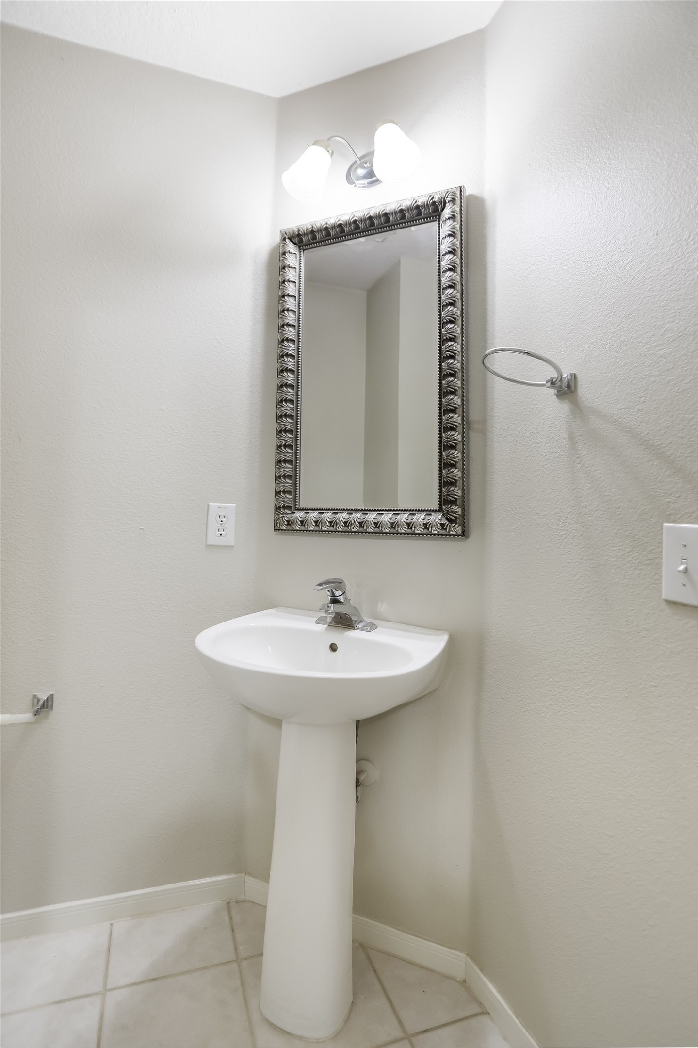 1343 Summer Terrace Drive Property Photo 22