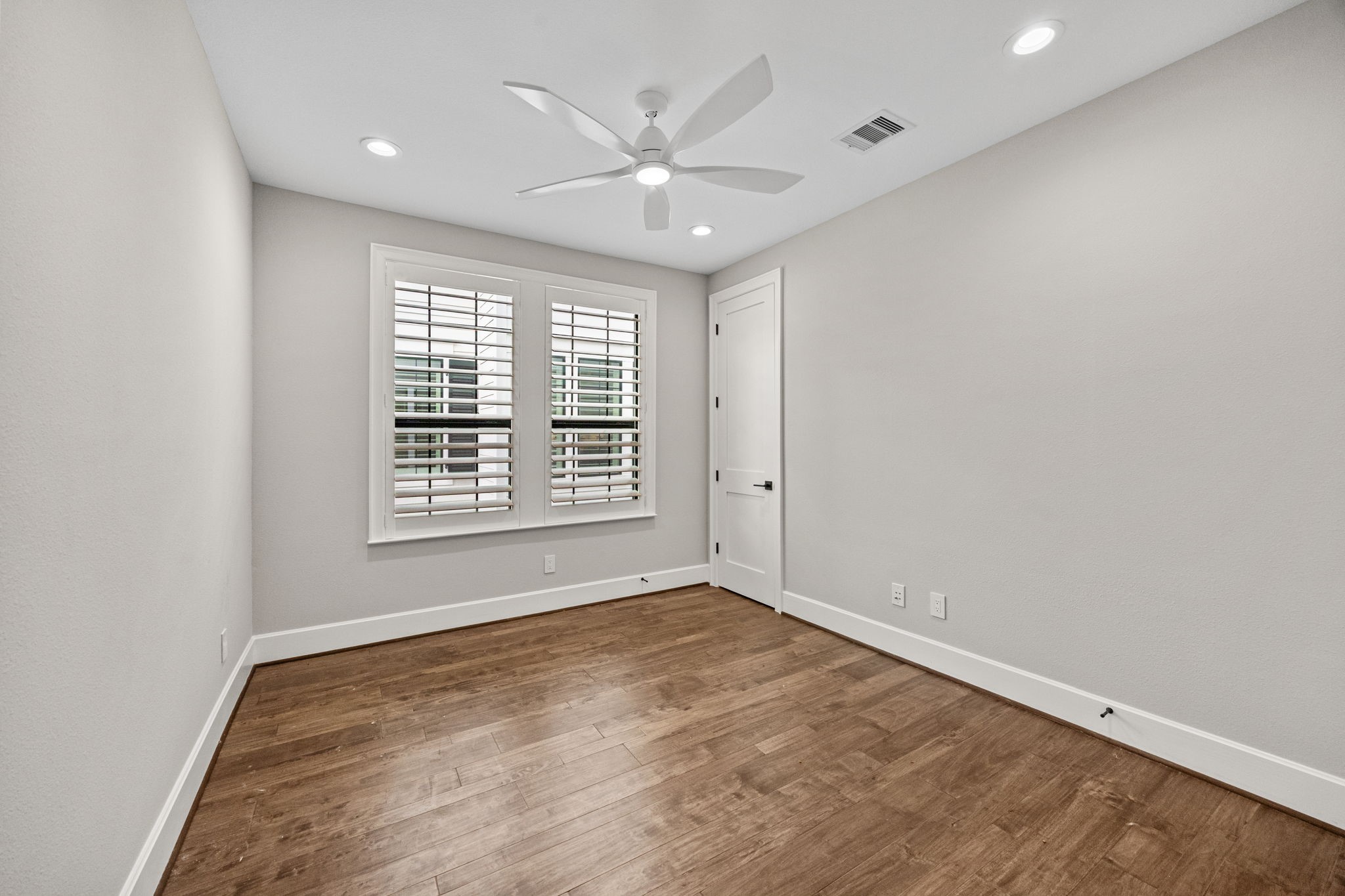 14008 Memorial Reserve Place Property Photo 8