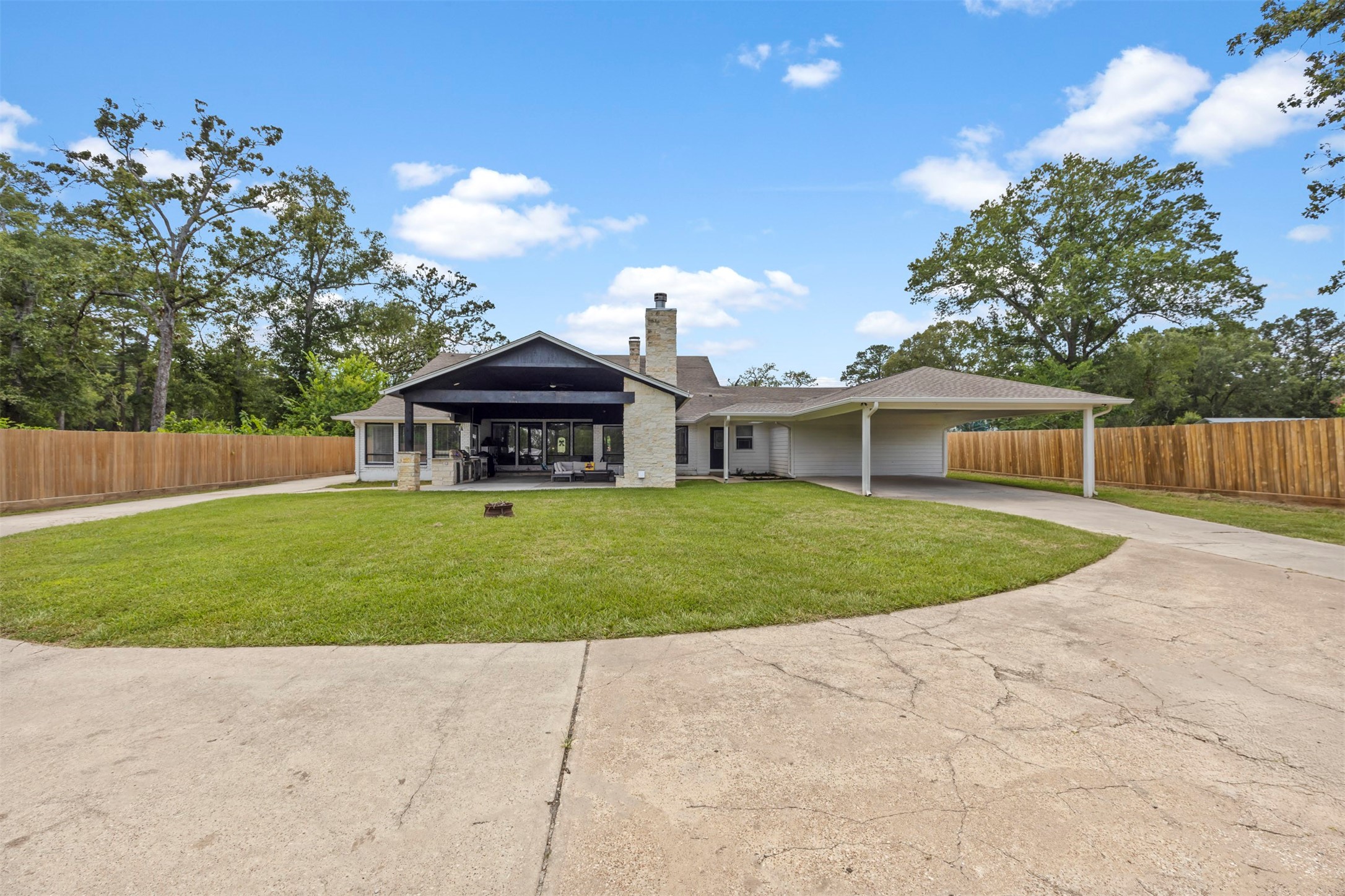 18022 Rogers Road Property Photo 10