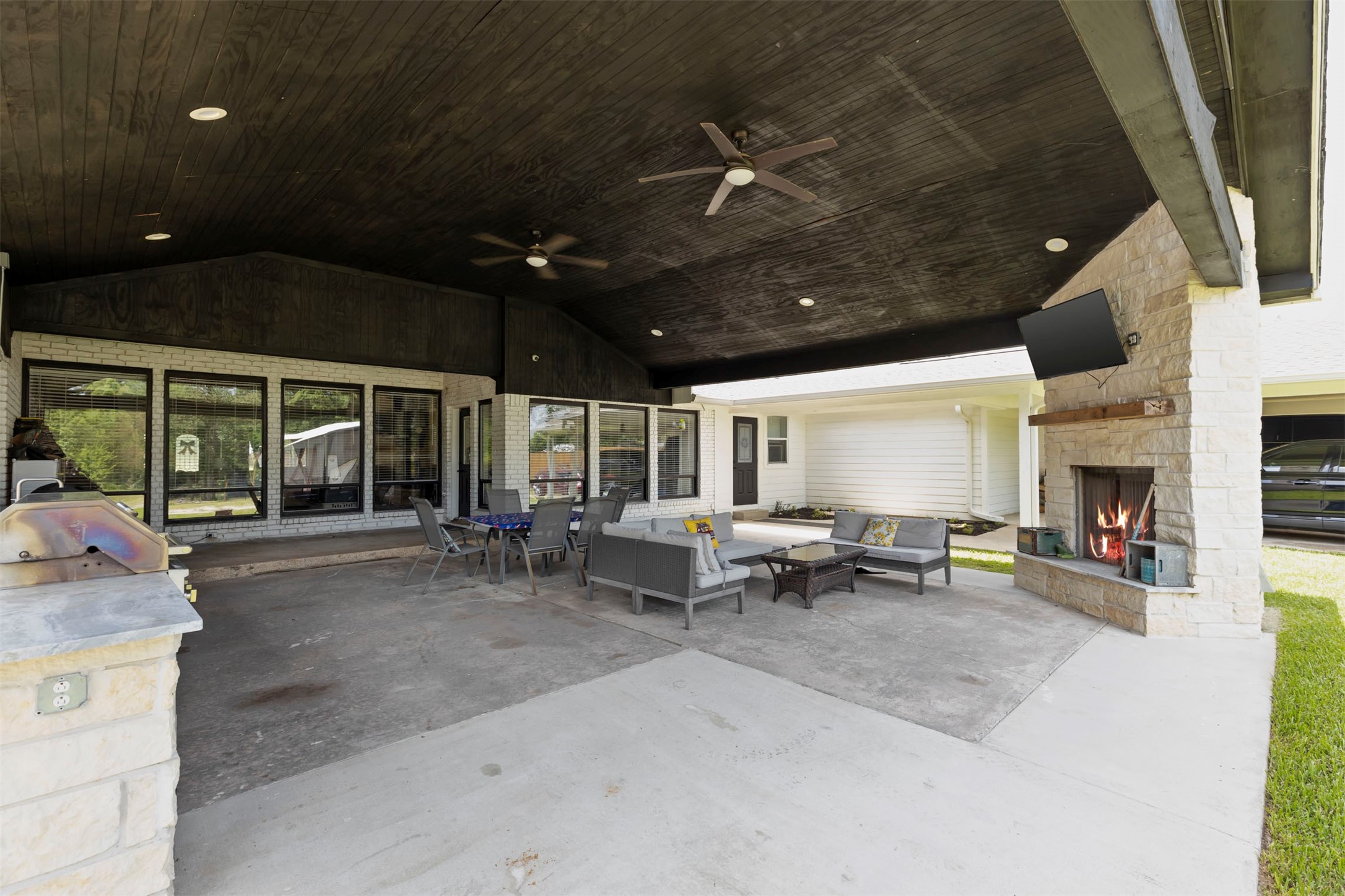 18022 Rogers Road Property Photo 40