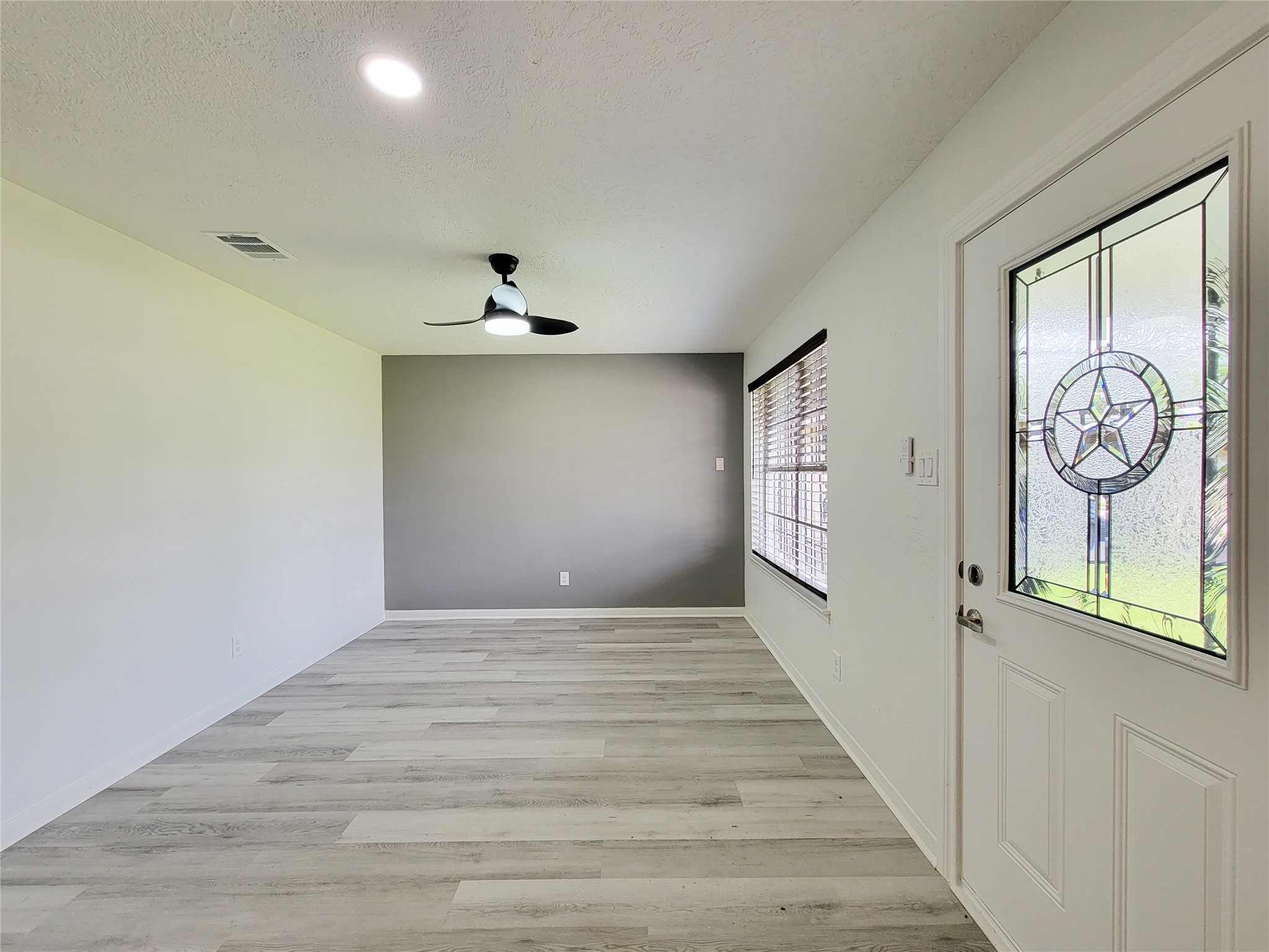 10614 Bainbridge Street Property Photo 4