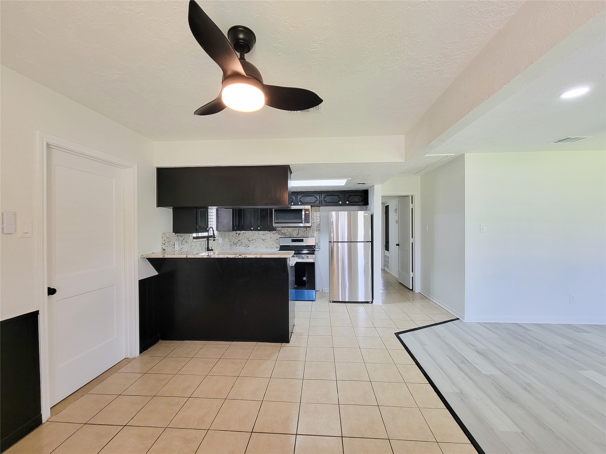10614 Bainbridge Street Property Photo 10