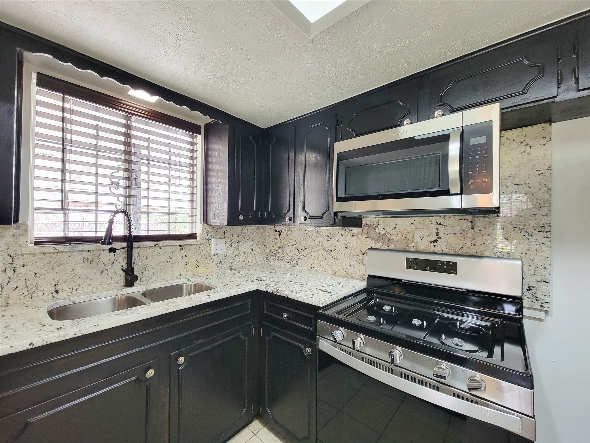 10614 Bainbridge Street Property Photo 13