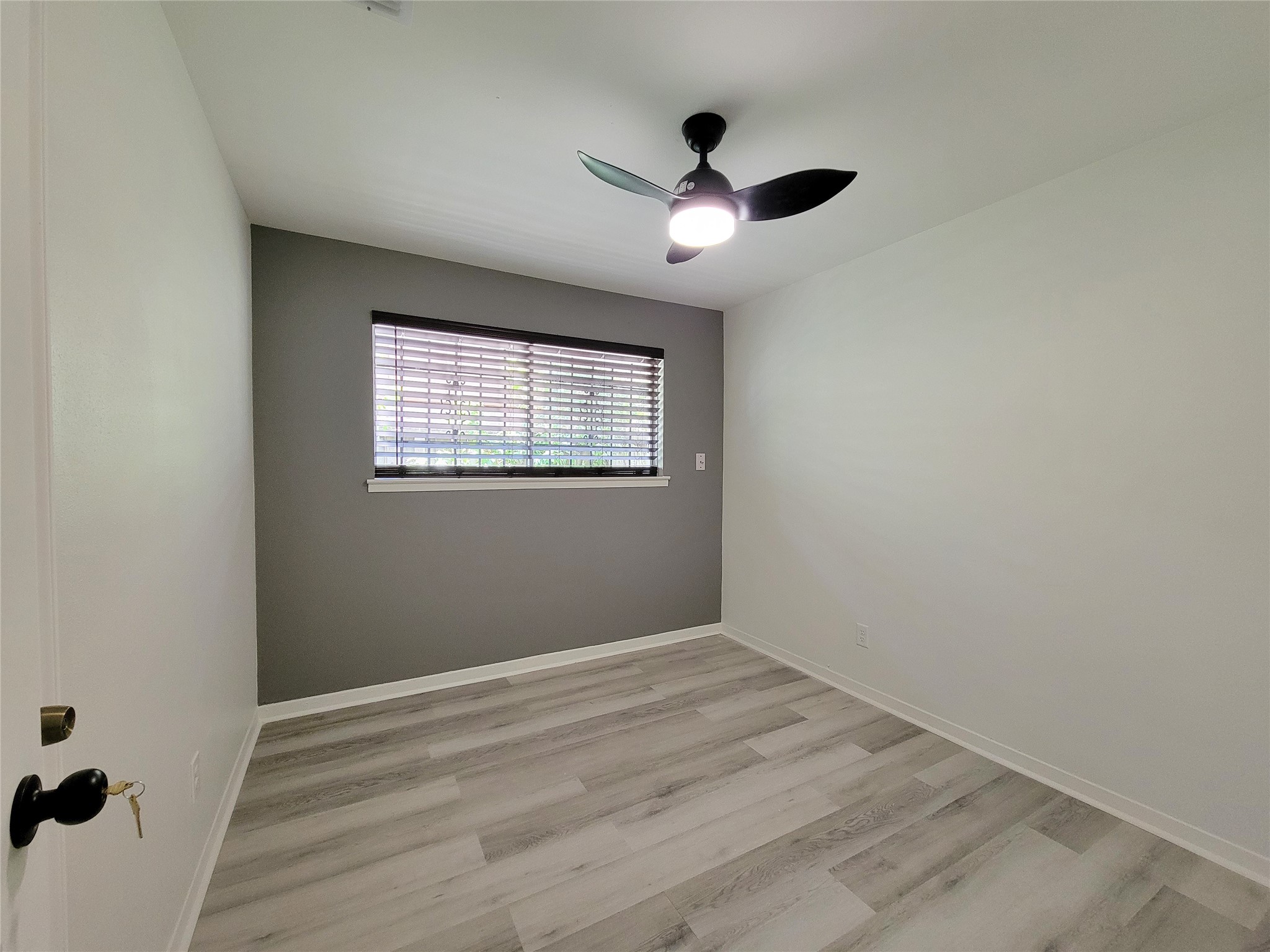 10614 Bainbridge Street Property Photo 20