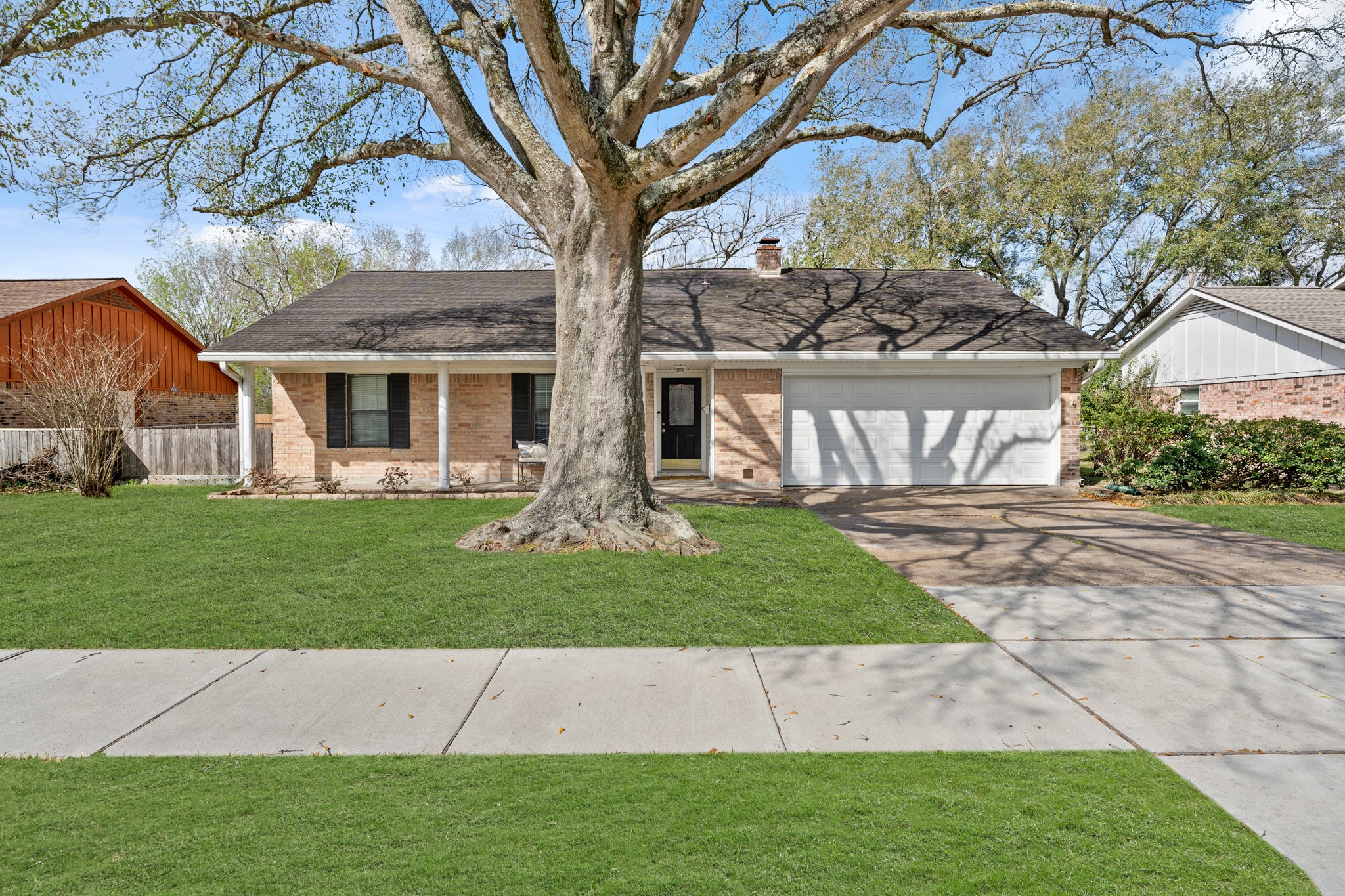 2104 Rose Road Property Photo 2
