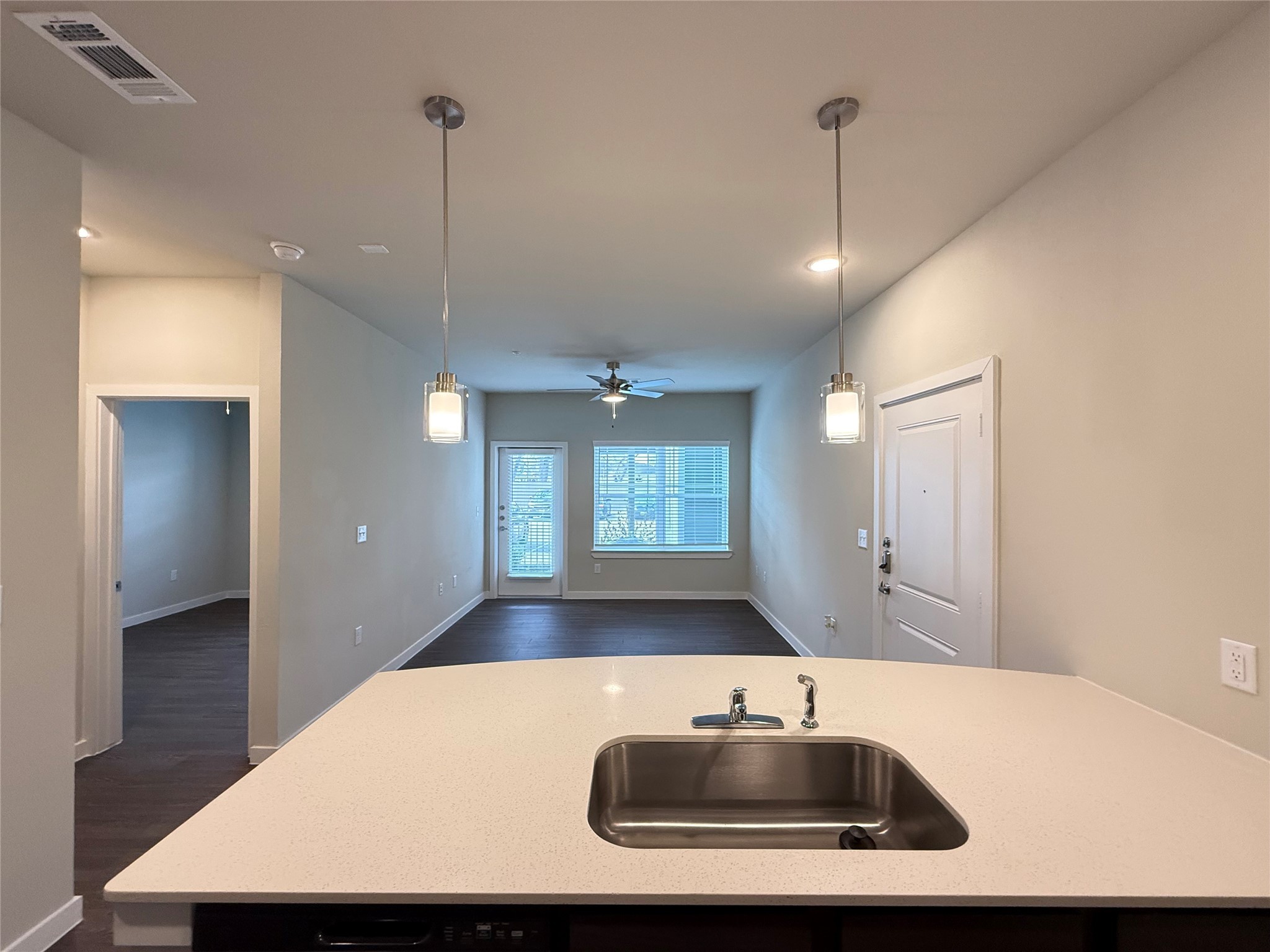 2102 Antoine Drive 3313 Property Photo 4