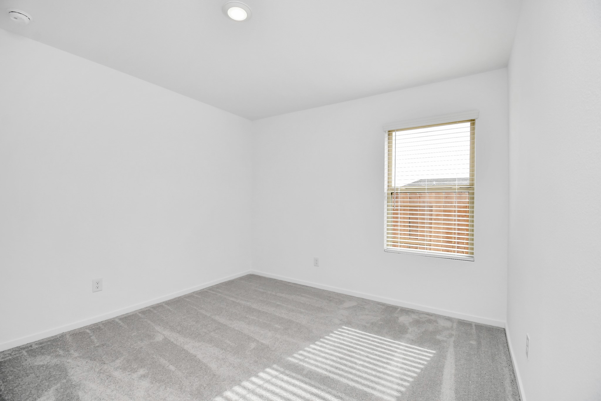 1615 Windrose Bend Property Photo 29