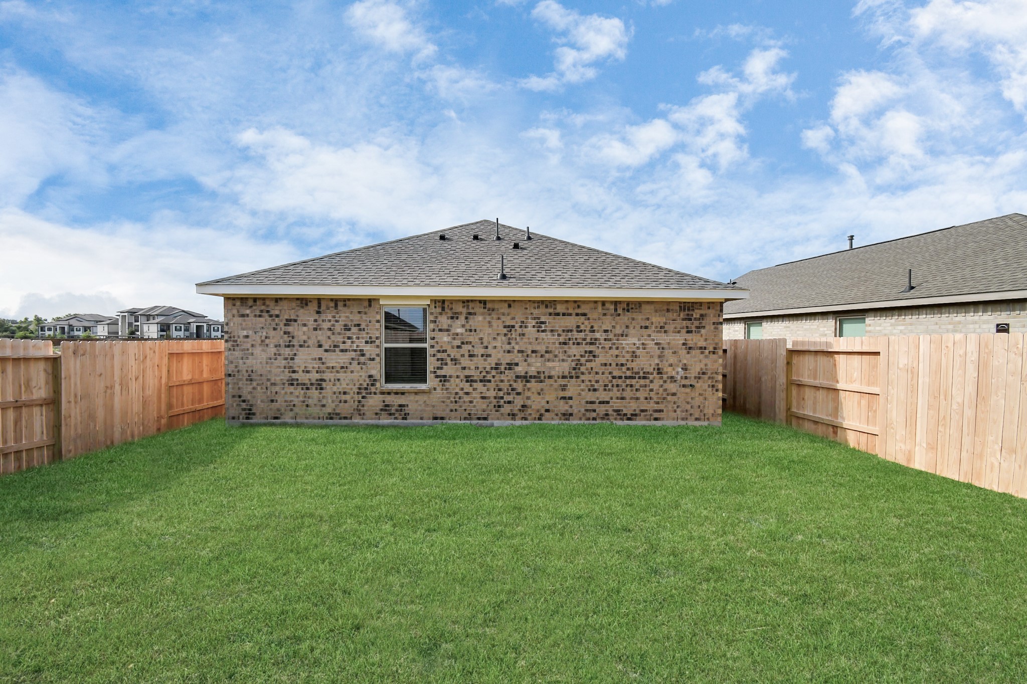 1615 Windrose Bend Property Photo 33