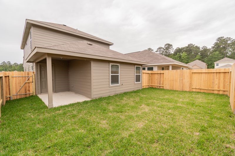 520 Meadow Park Lane Property Photo 3