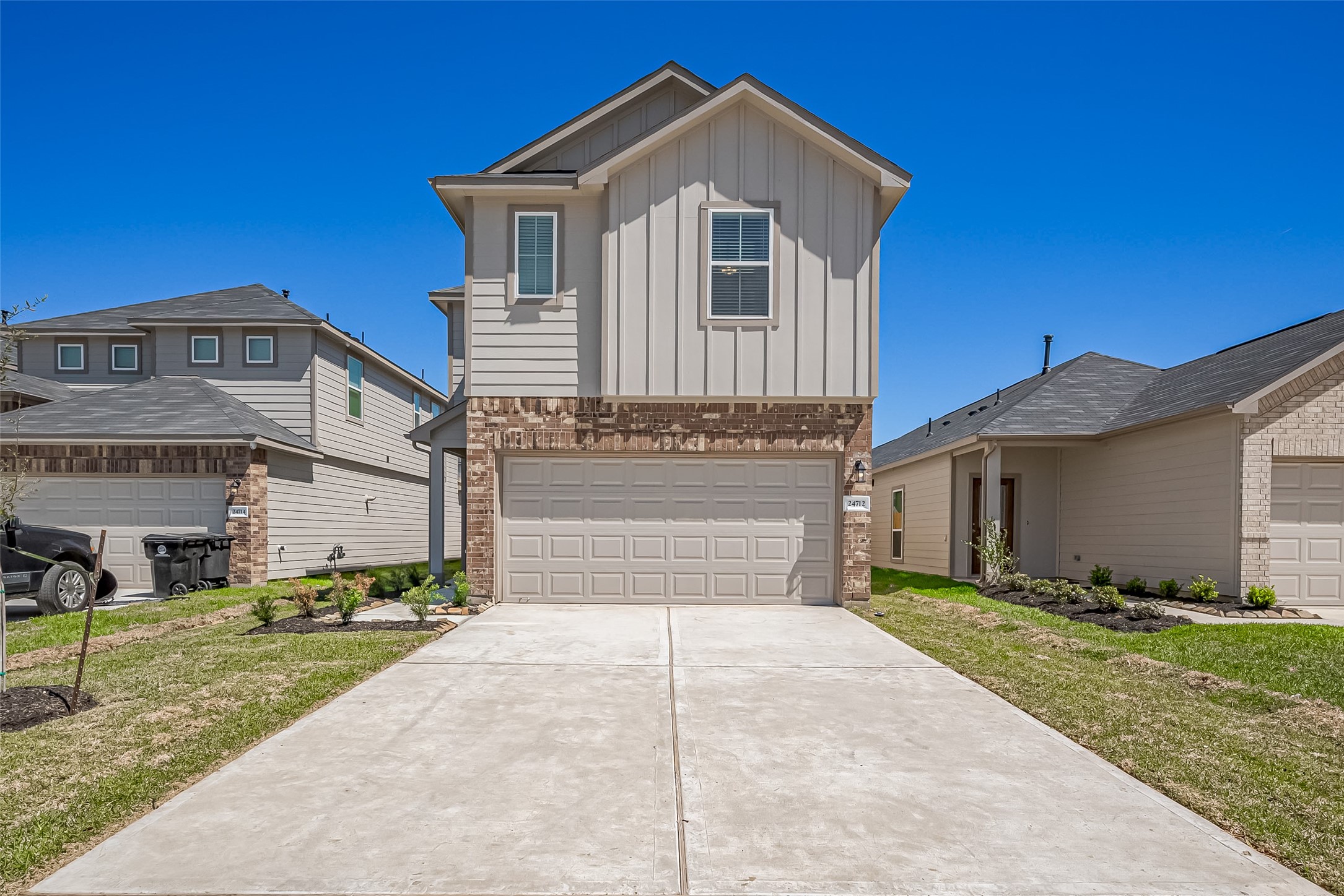 24711 Sonora Crescent Circle Property Photo