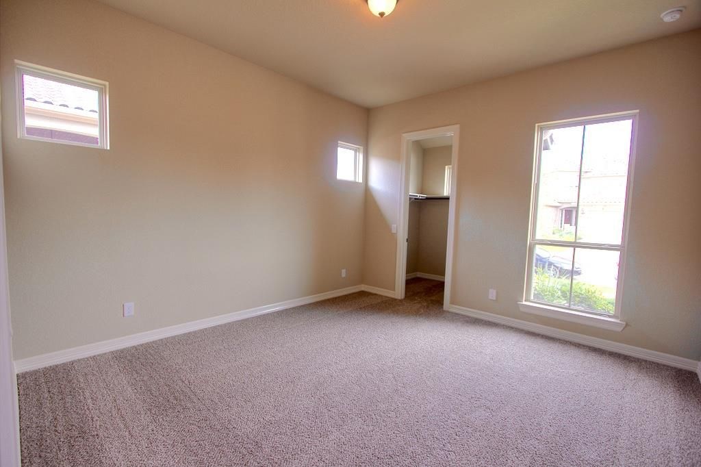 63 Silent Circle Drive Property Photo 6